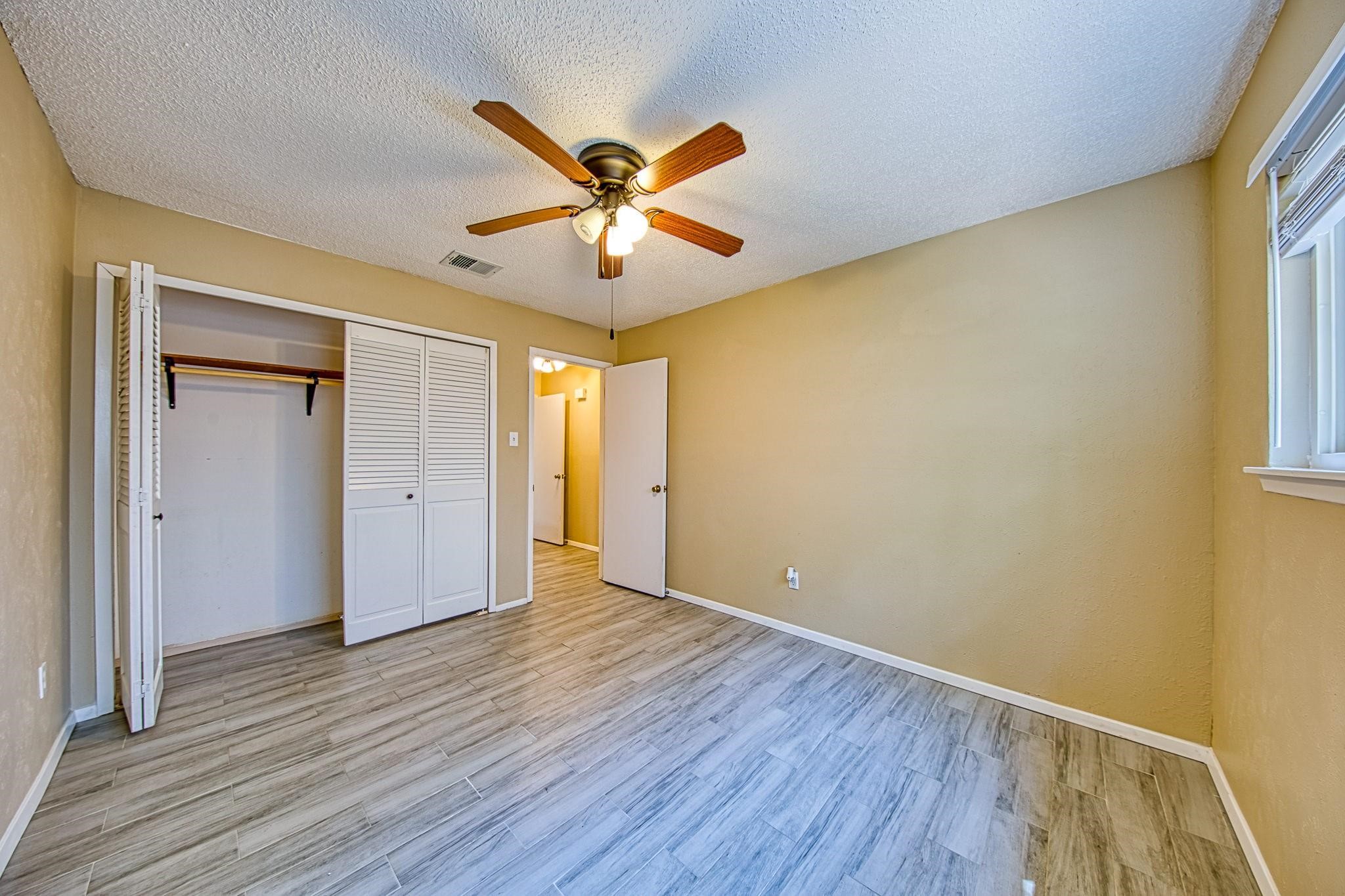 22411 Elsinore Drive Property Photo 18