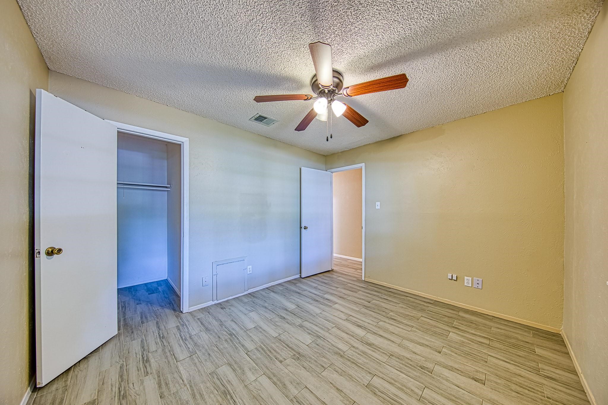 22411 Elsinore Drive Property Photo 19