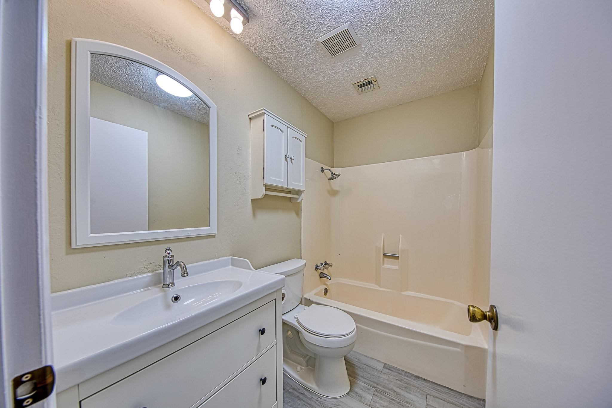 22411 Elsinore Drive Property Photo 21