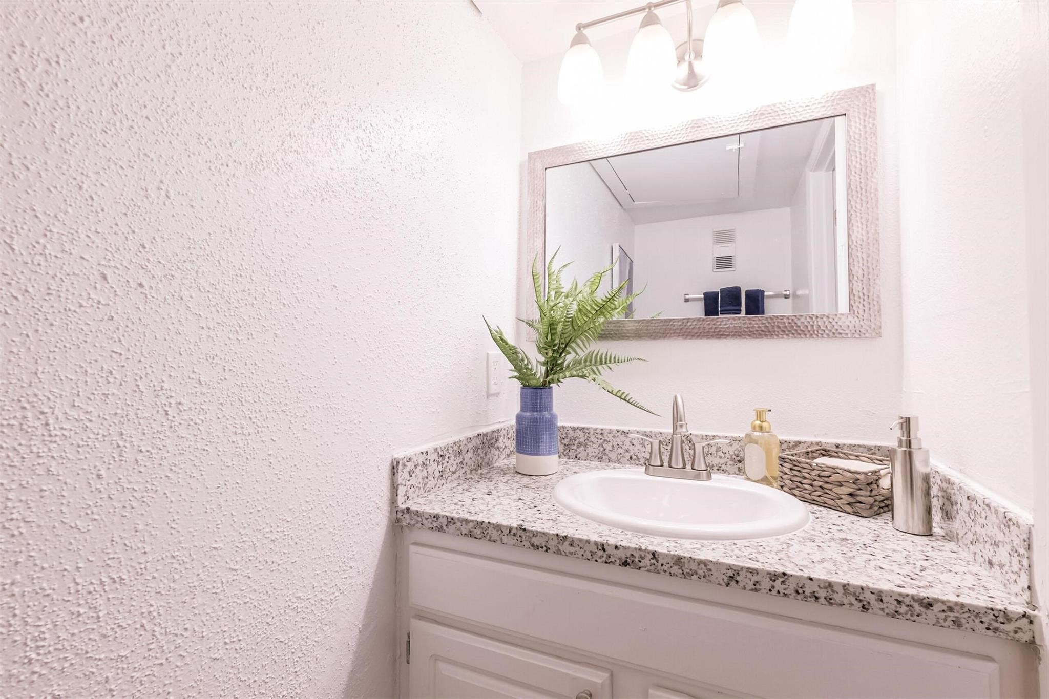 8162 Richmond Avenue 1809 Property Photo 11