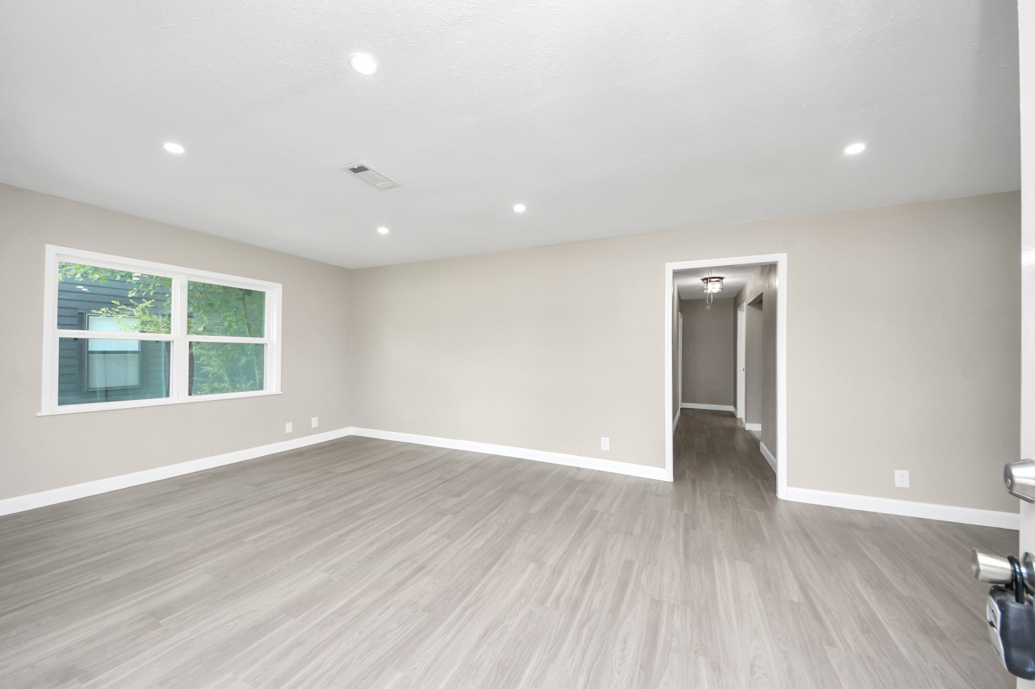 4910 Eppes Street Property Photo 5