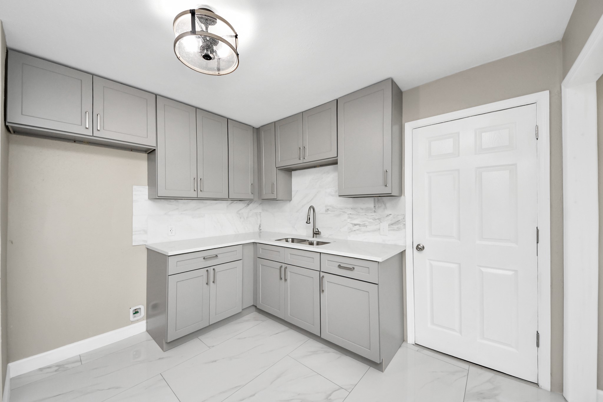 4910 Eppes Street Property Photo 14