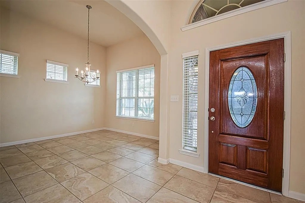 17626 Sauki Lane Property Photo 2
