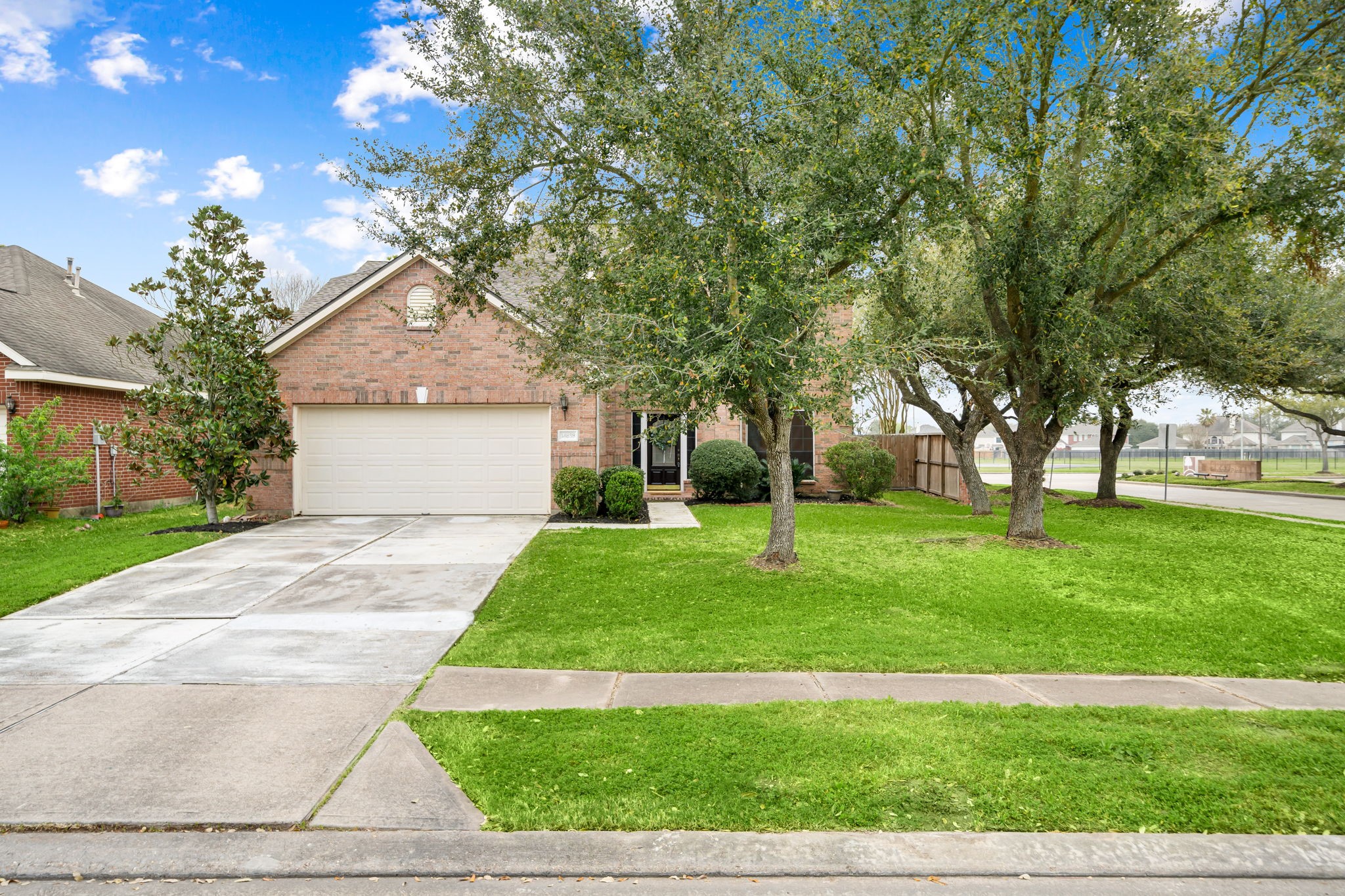 14838 Cumberland Bridge Lane Property Photo 2