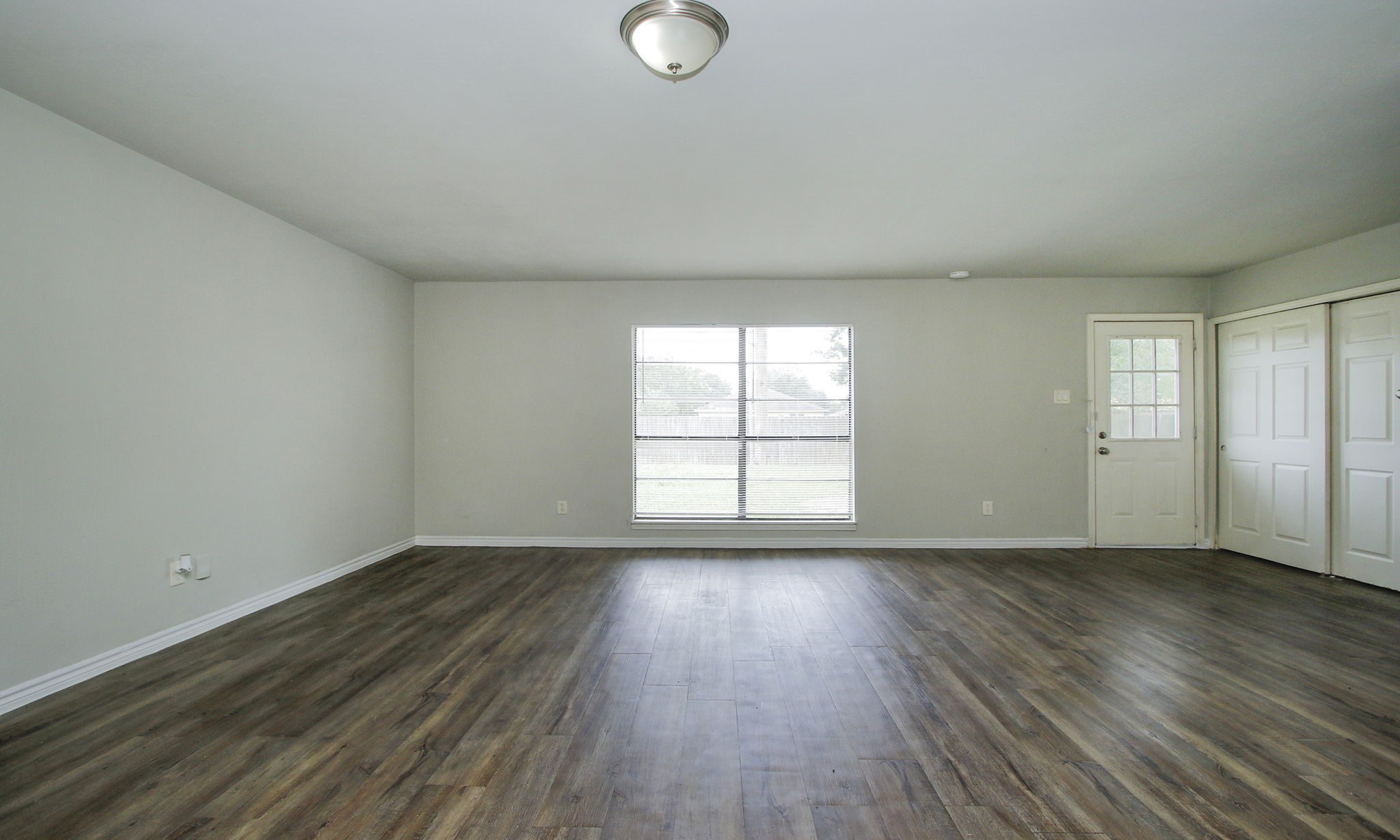 17626 Bullis Gap Drive Property Photo 5