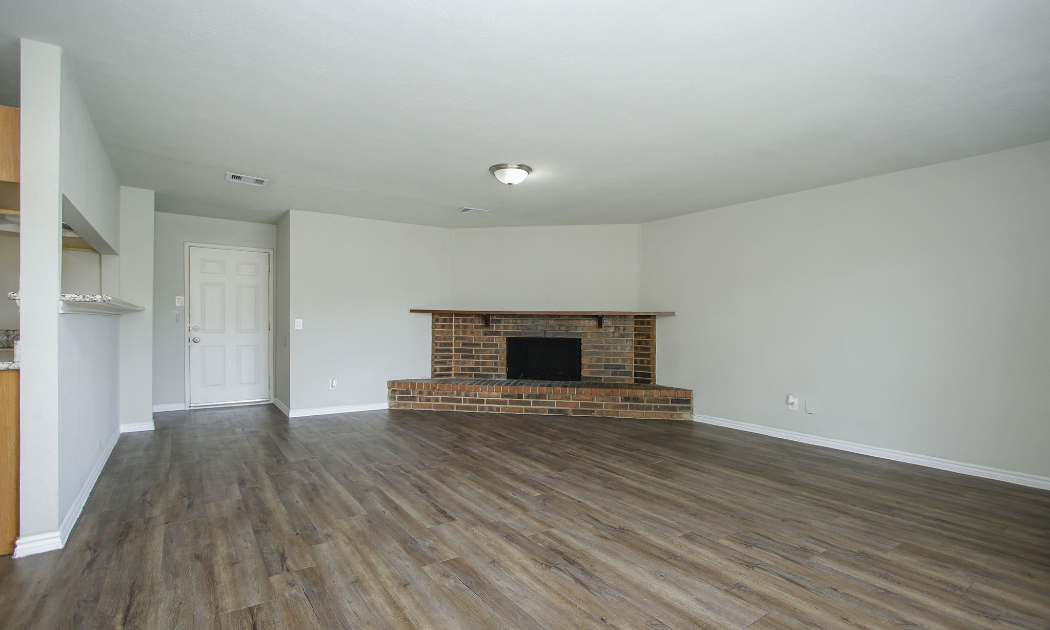 17626 Bullis Gap Drive Property Photo 8