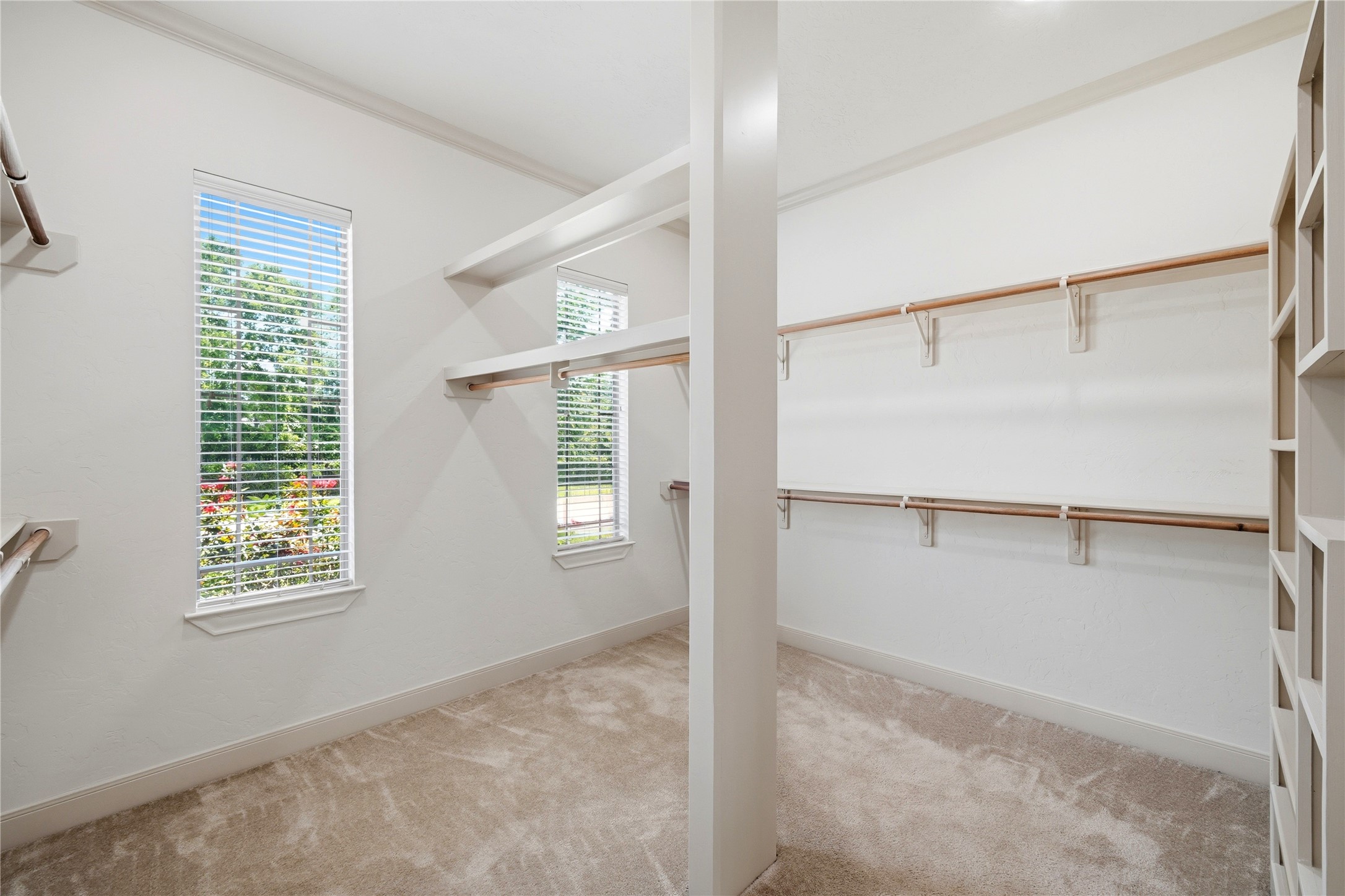103 Lake Sterling Gate Drive Property Photo 24