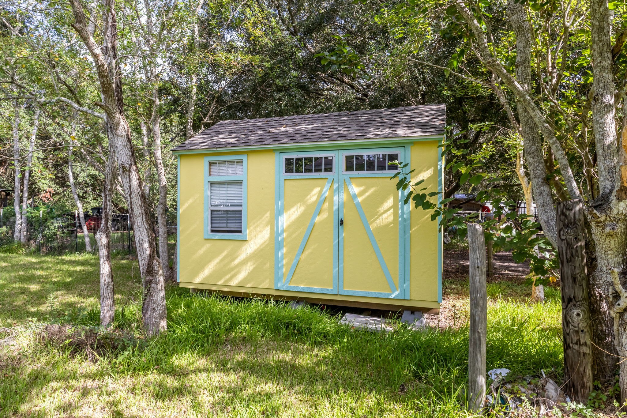 17858 French Village Property Photo 4