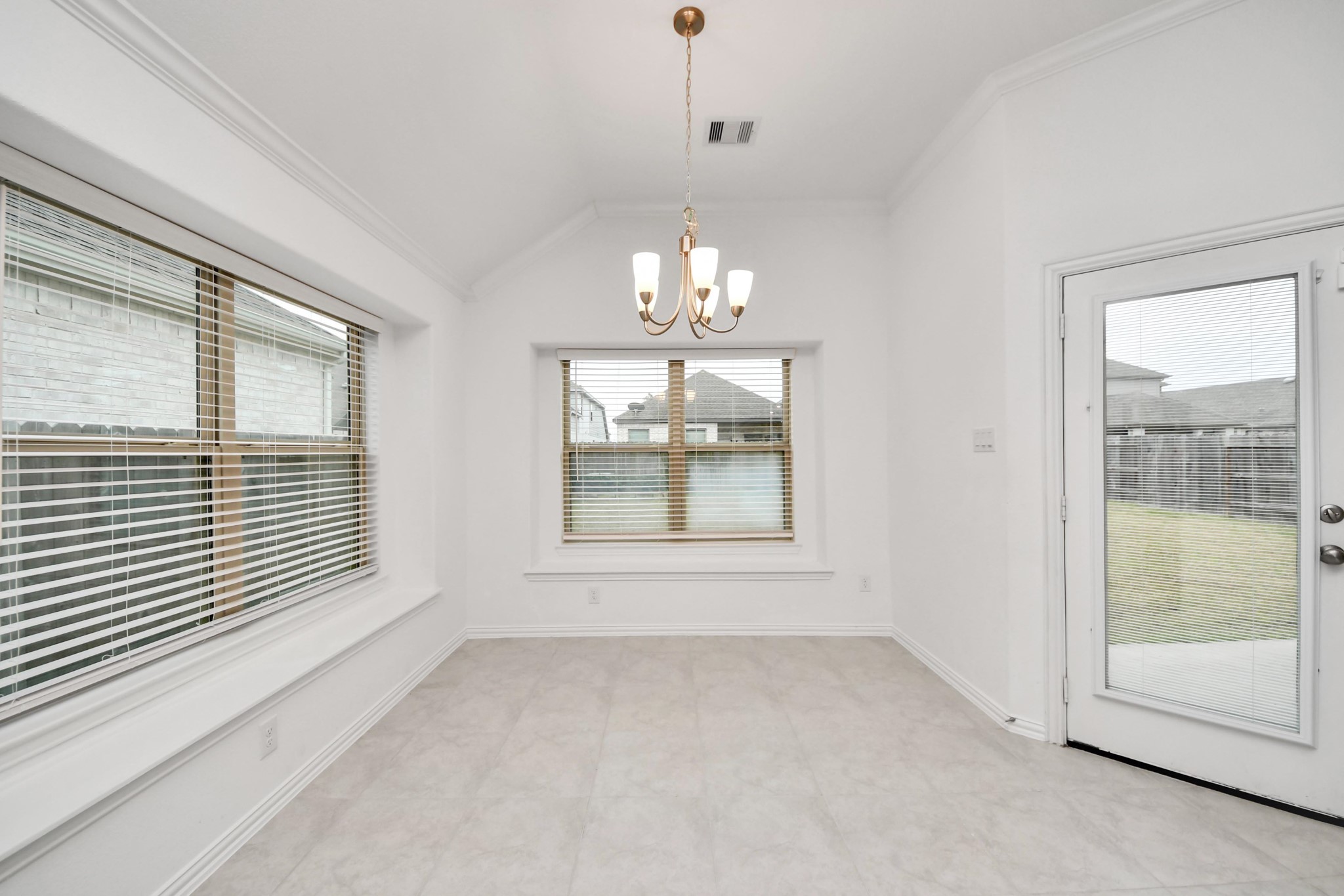 11918 Red Admiral Road Property Photo 19