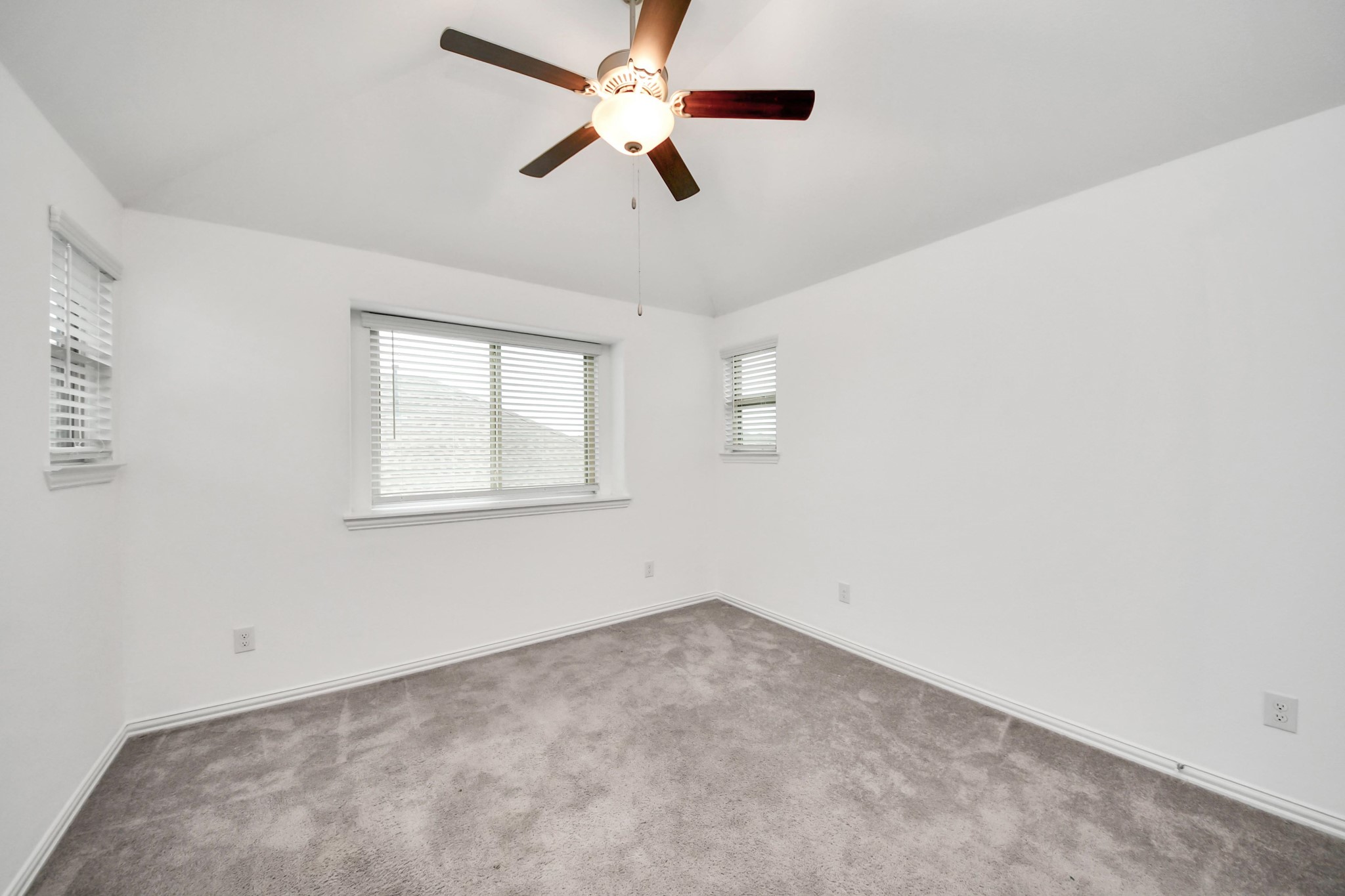 11918 Red Admiral Road Property Photo 34