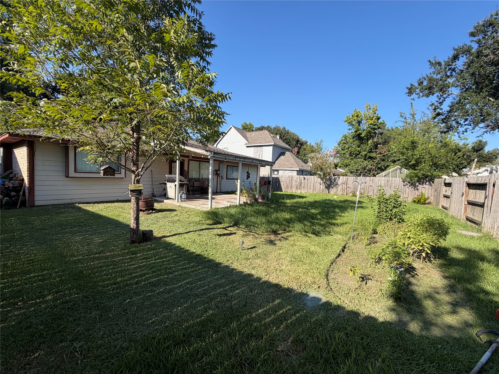13419 Klamath Falls Drive Property Photo 6