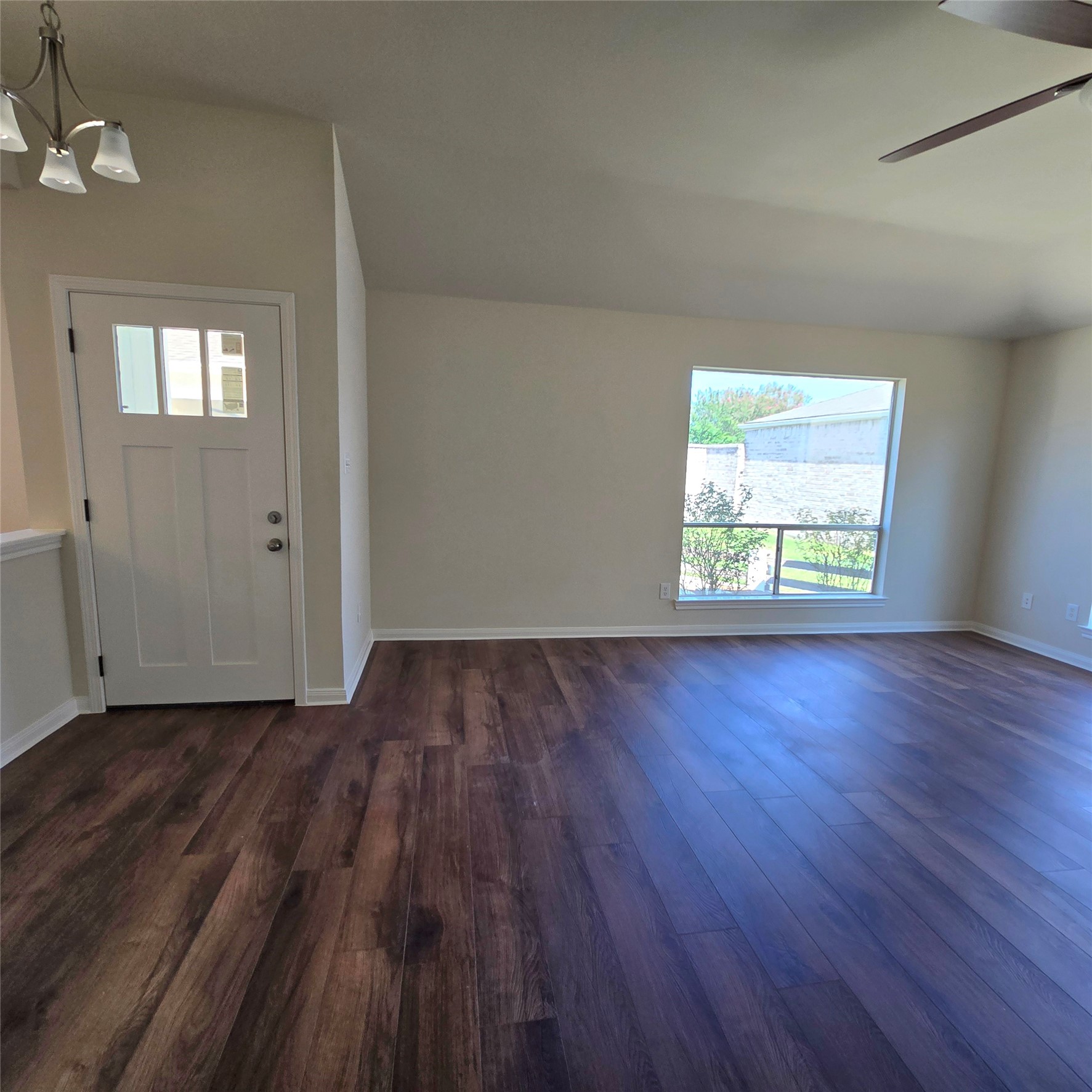 3535 Upfield Drive Property Photo 12