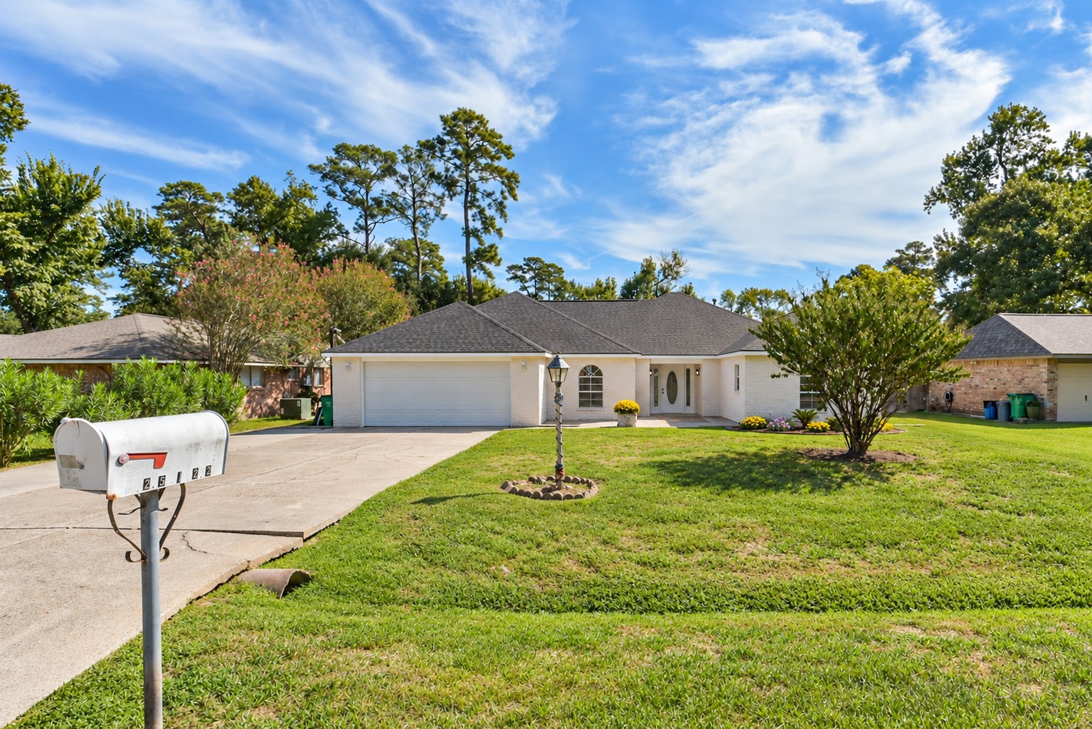 25122 S Broken Bough Property Photo 1