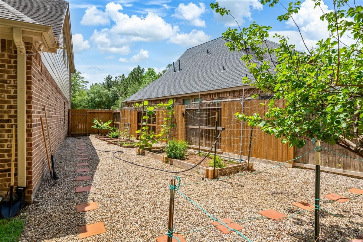 8105 Tranquil Lake Way Property Photo 29