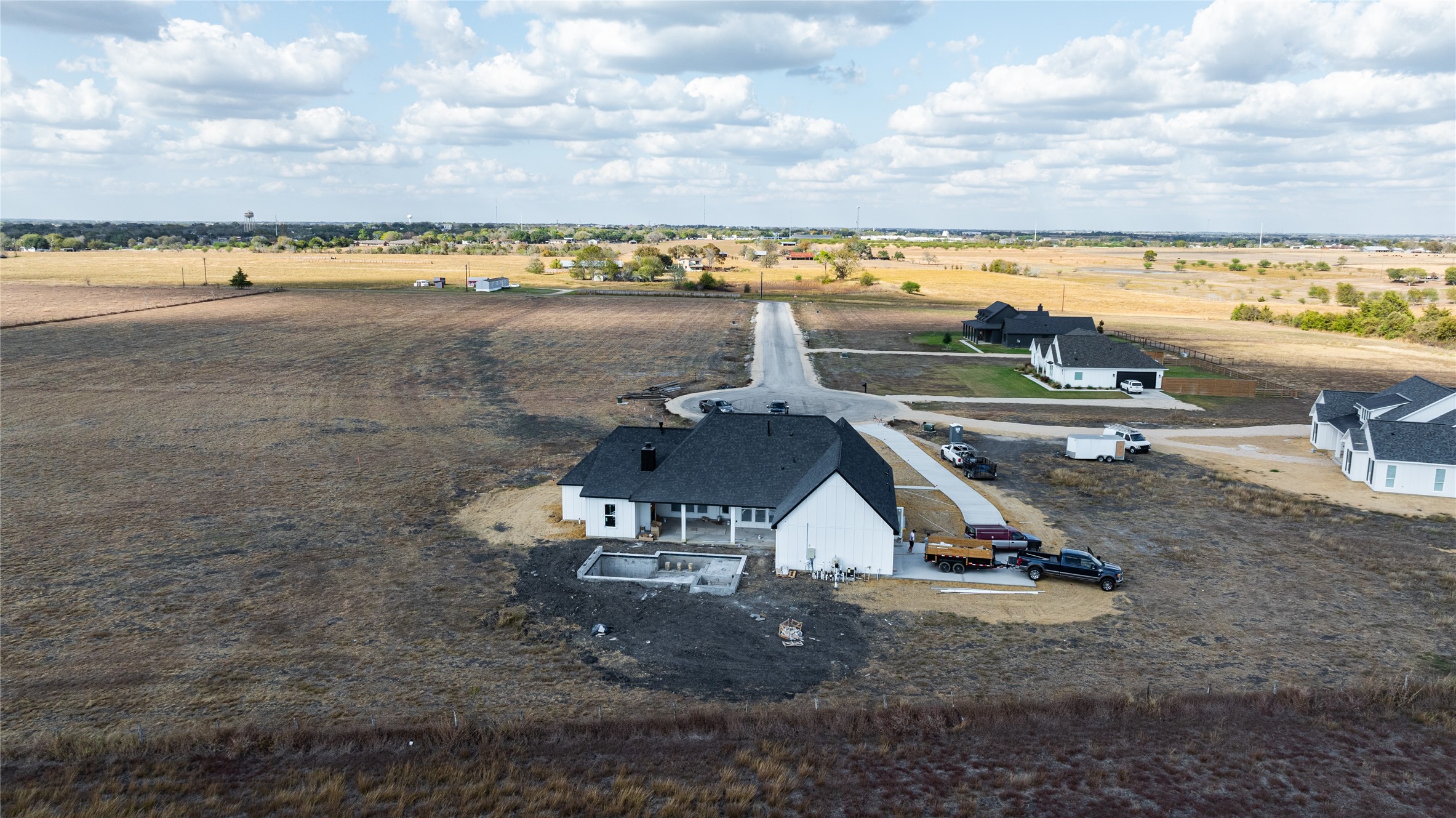 102 Country View Lane Property Photo 8