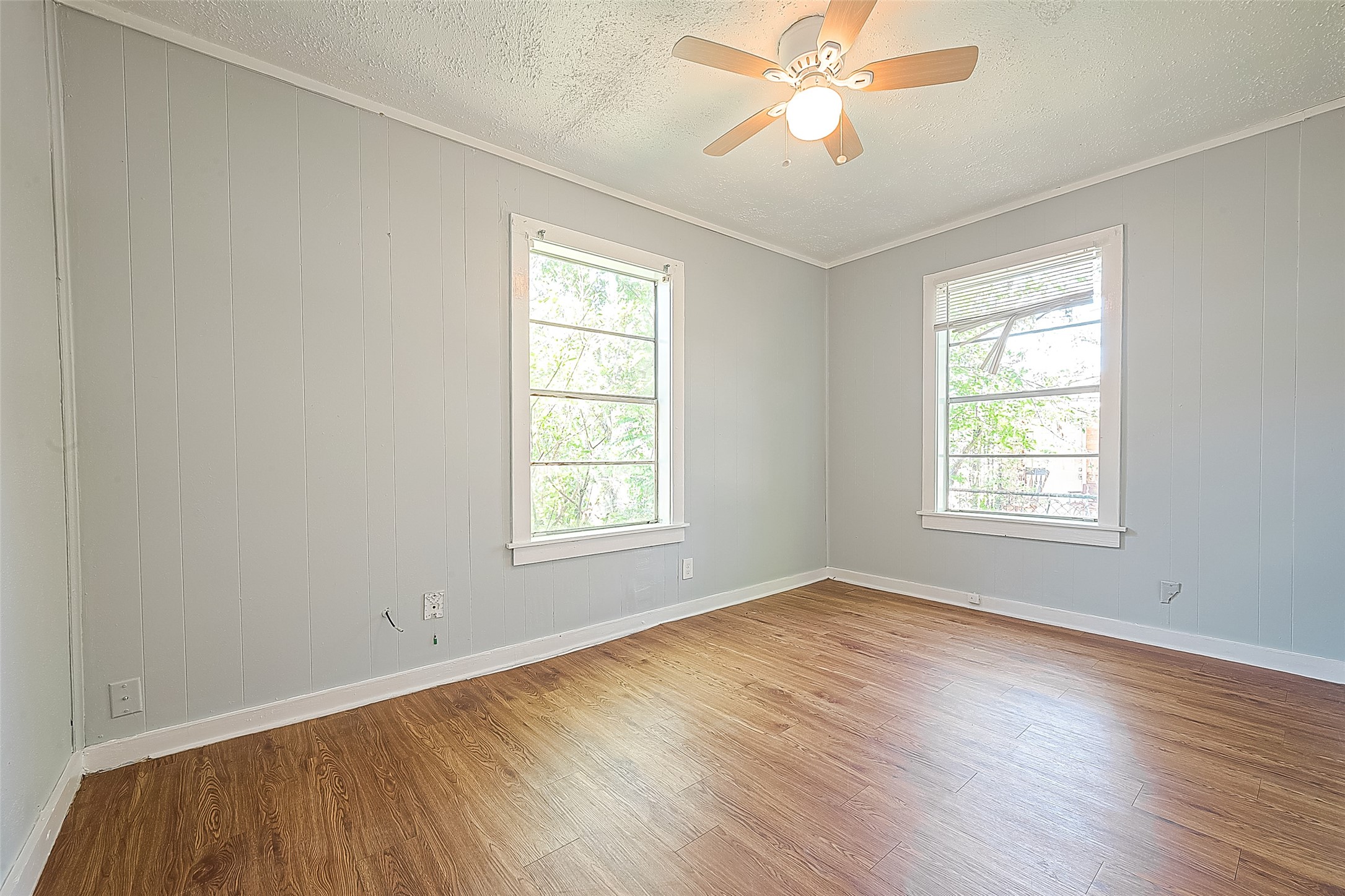 4810 Carmen Street Property Photo 4