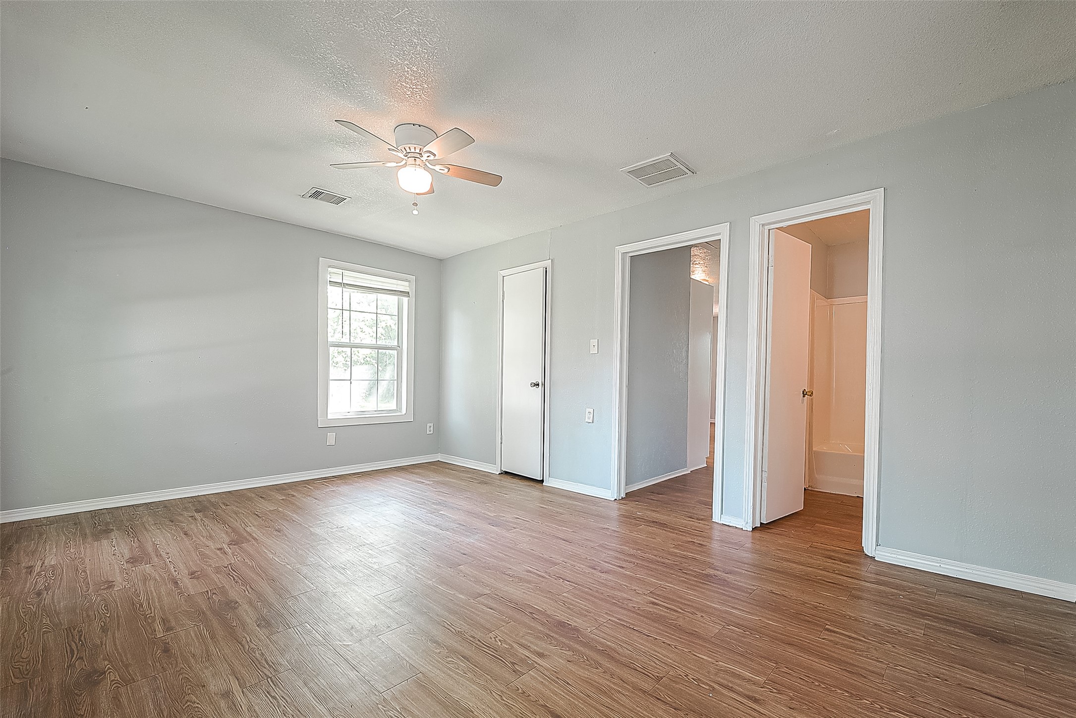 4810 Carmen Street Property Photo 12