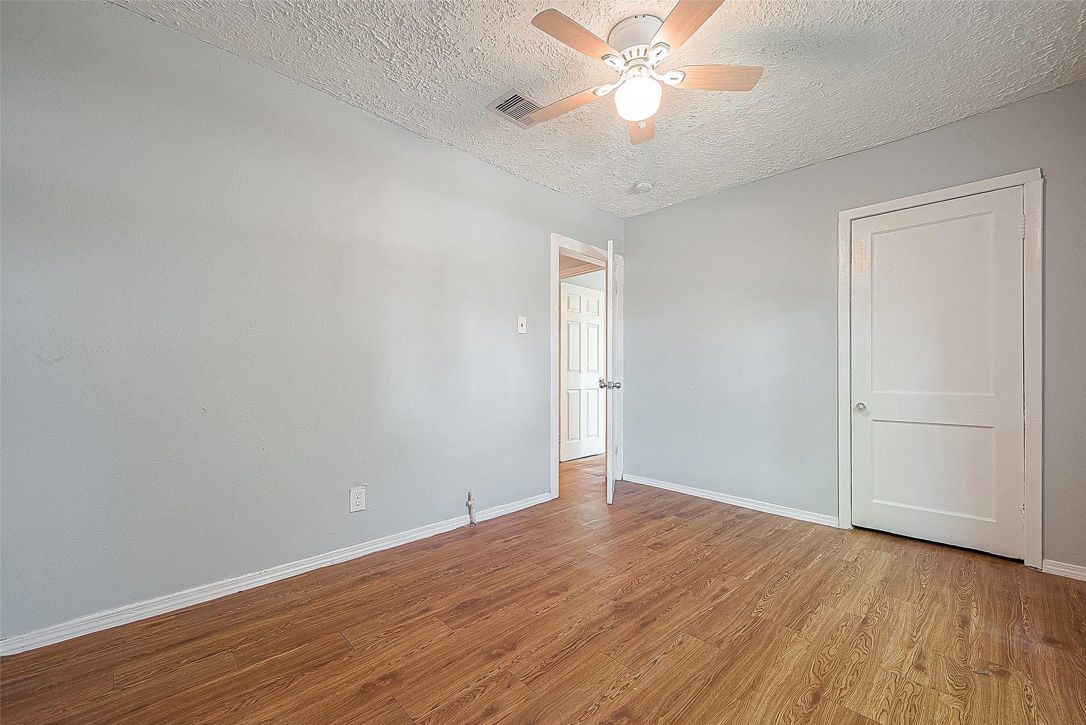 4810 Carmen Street Property Photo 15