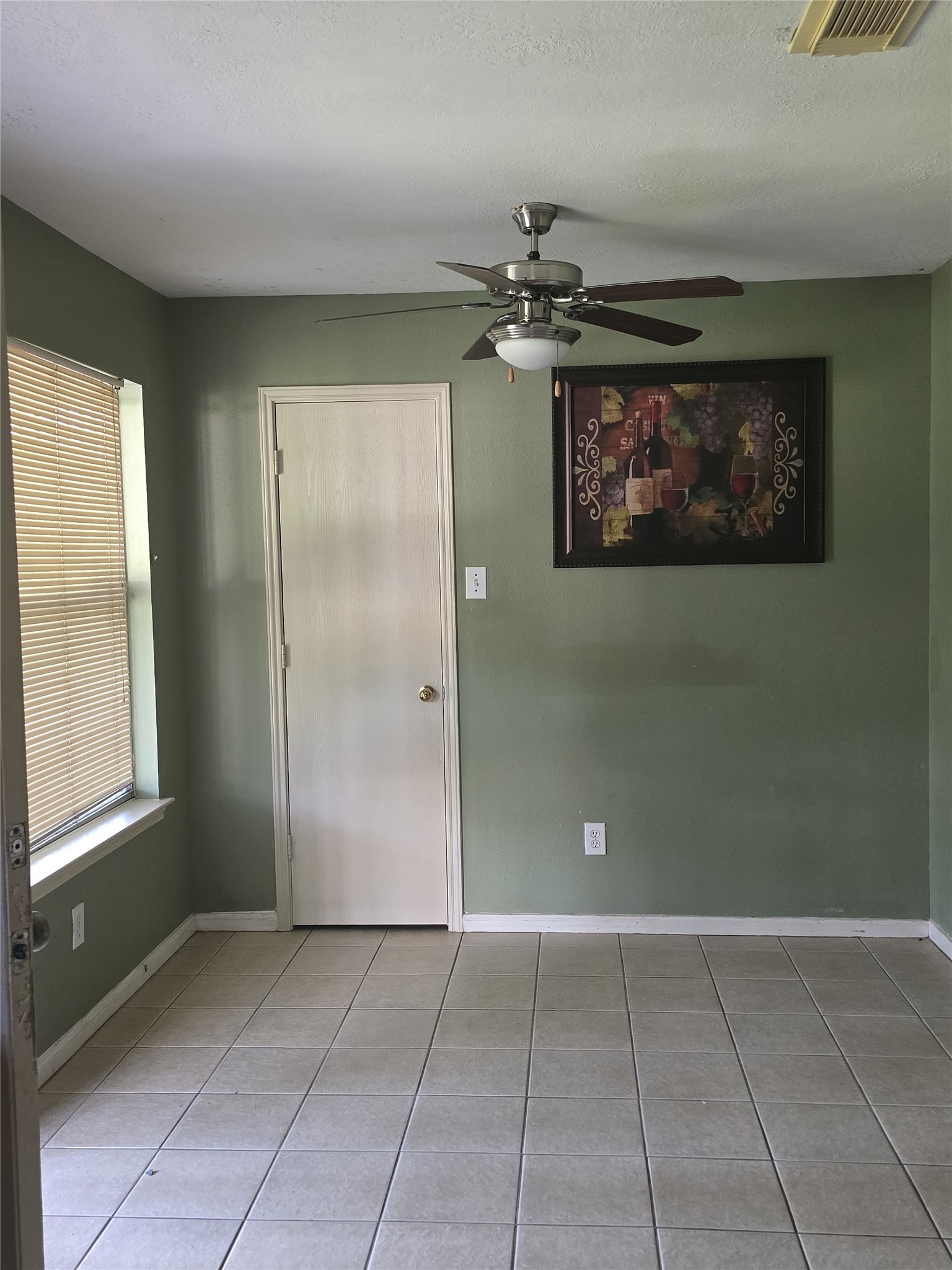 3006 Greenbriar Springs Drive Property Photo 15