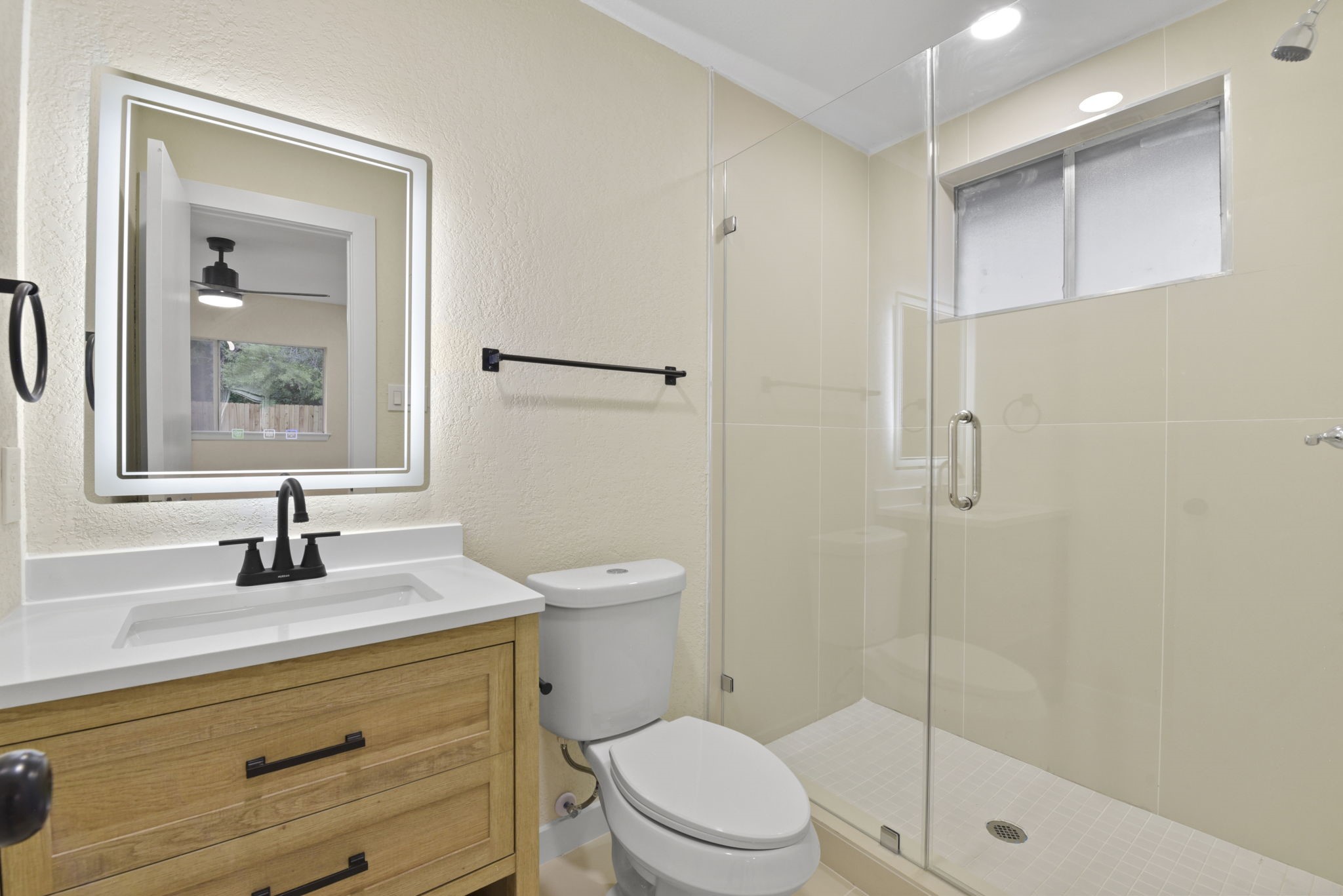 2322 Aprilmont Drive Property Photo 27
