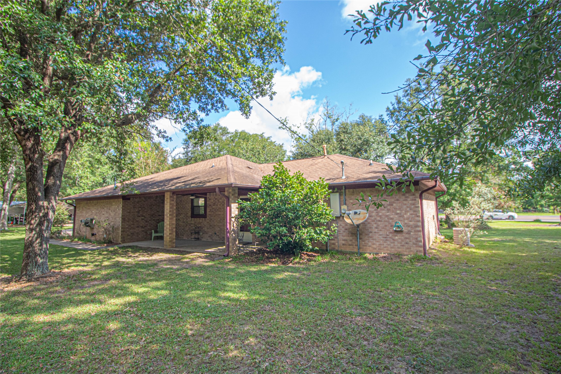 10500 Highway 150 Property Photo 3