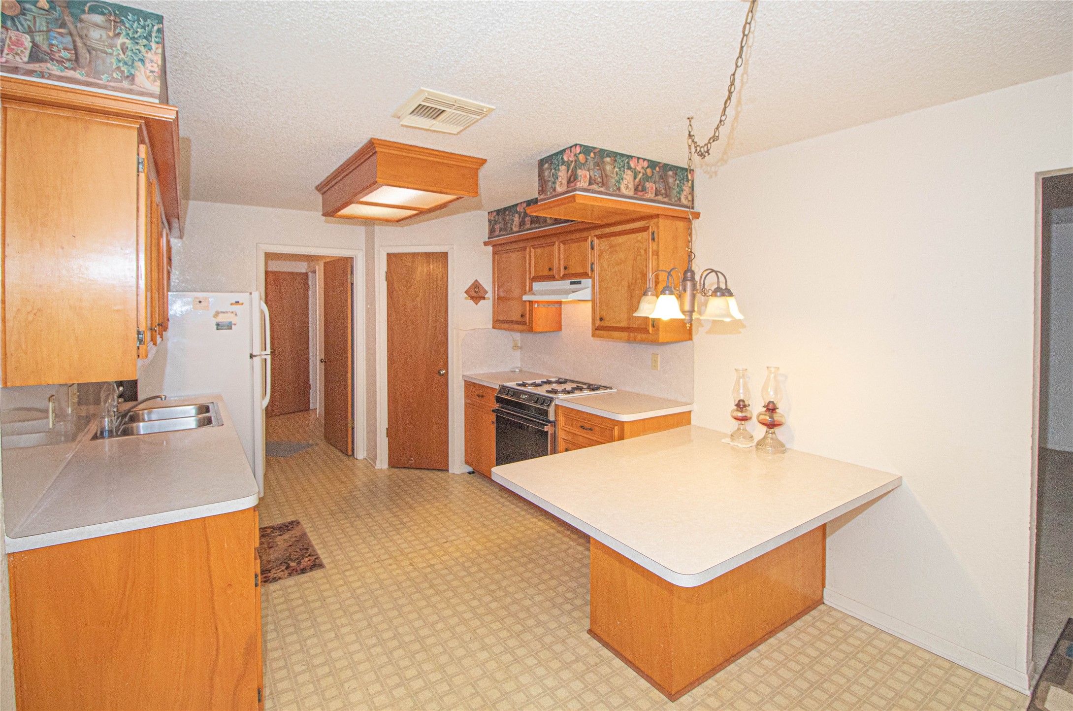 10500 Highway 150 Property Photo 12