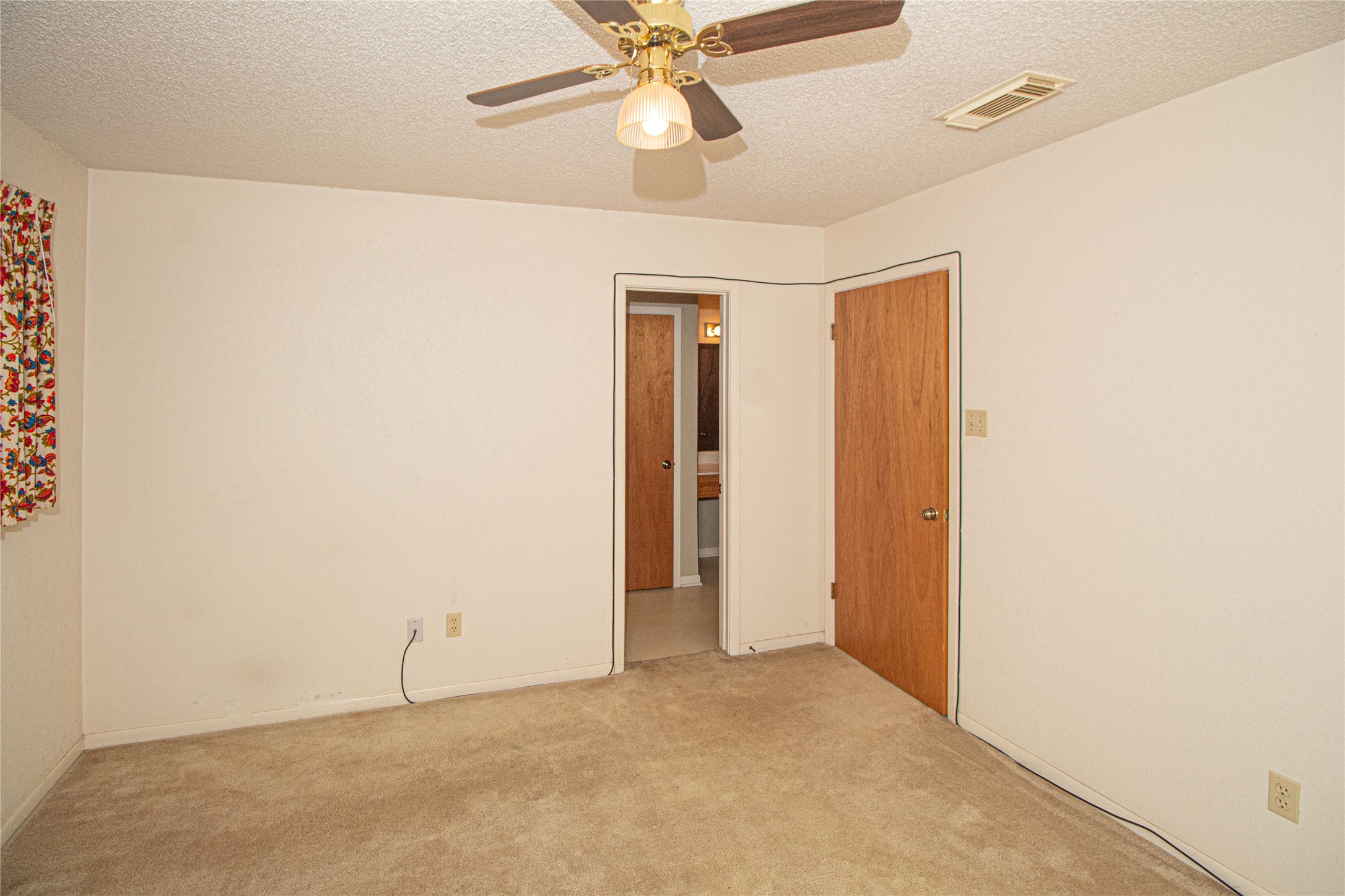 10500 Highway 150 Property Photo 23