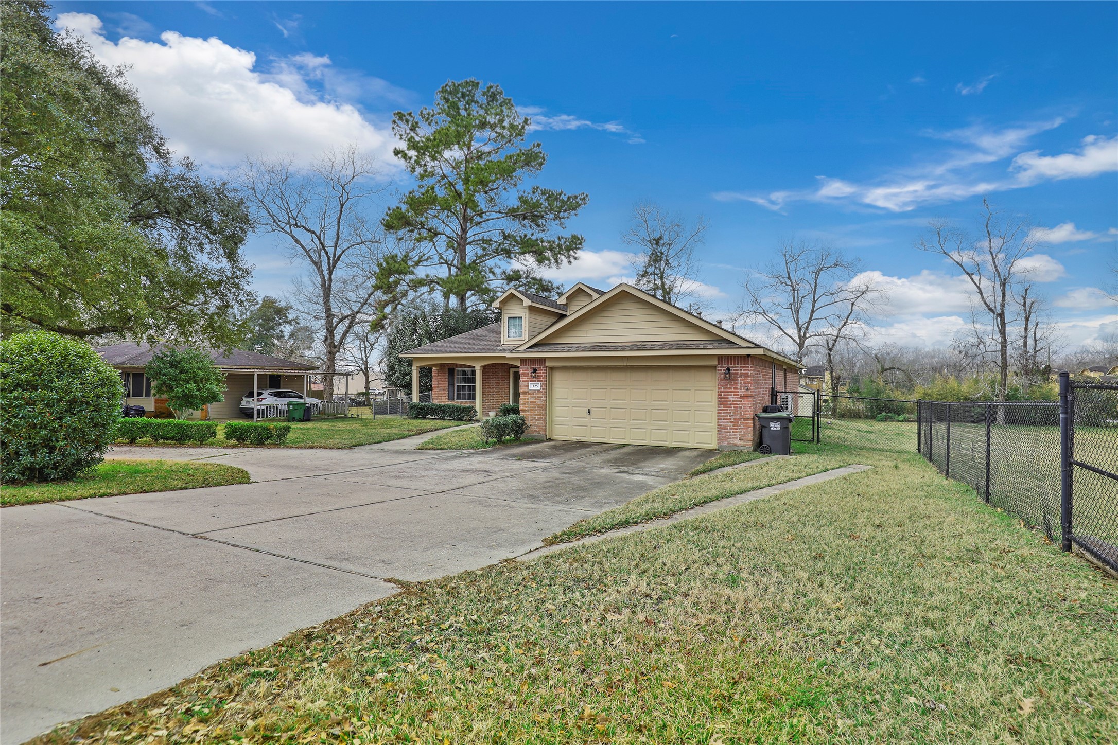 125 Hillside Drive Property Photo 3