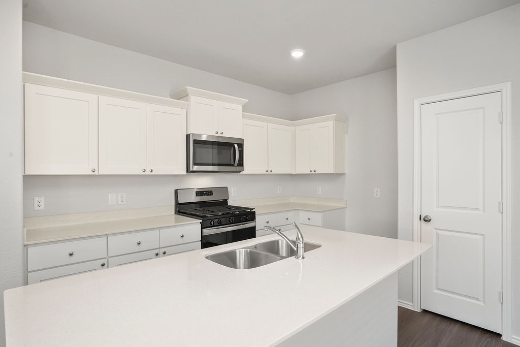 3117 Wood Lily Drive Property Photo 2