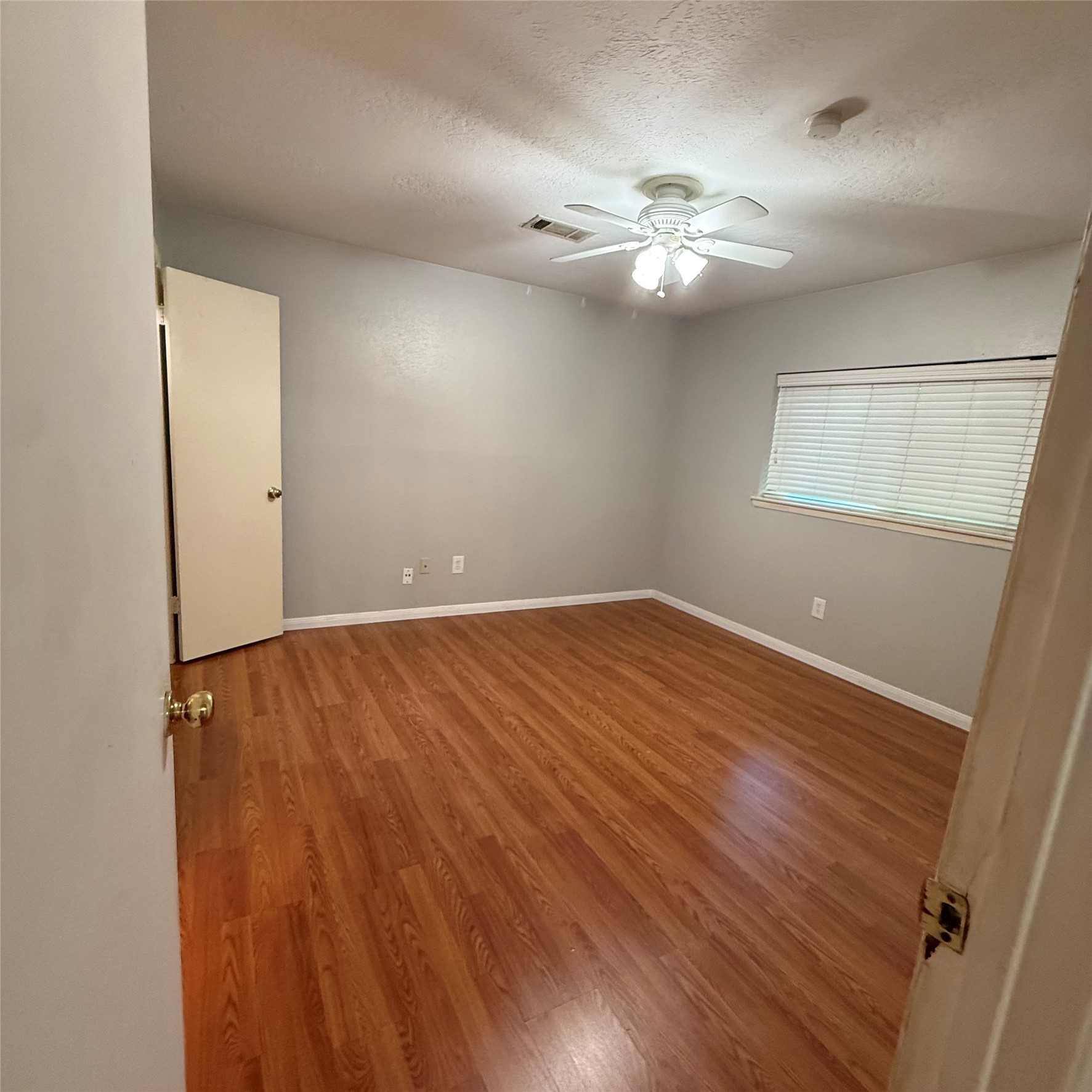 509 Avondale Lane Property Photo 8