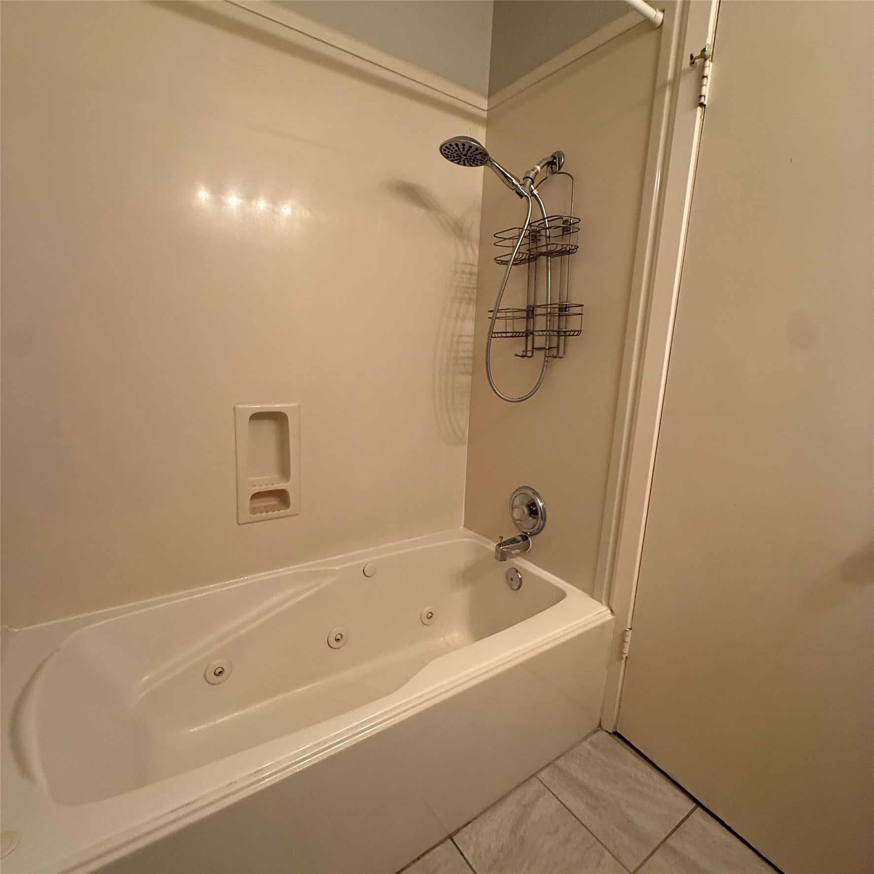 509 Avondale Lane Property Photo 11