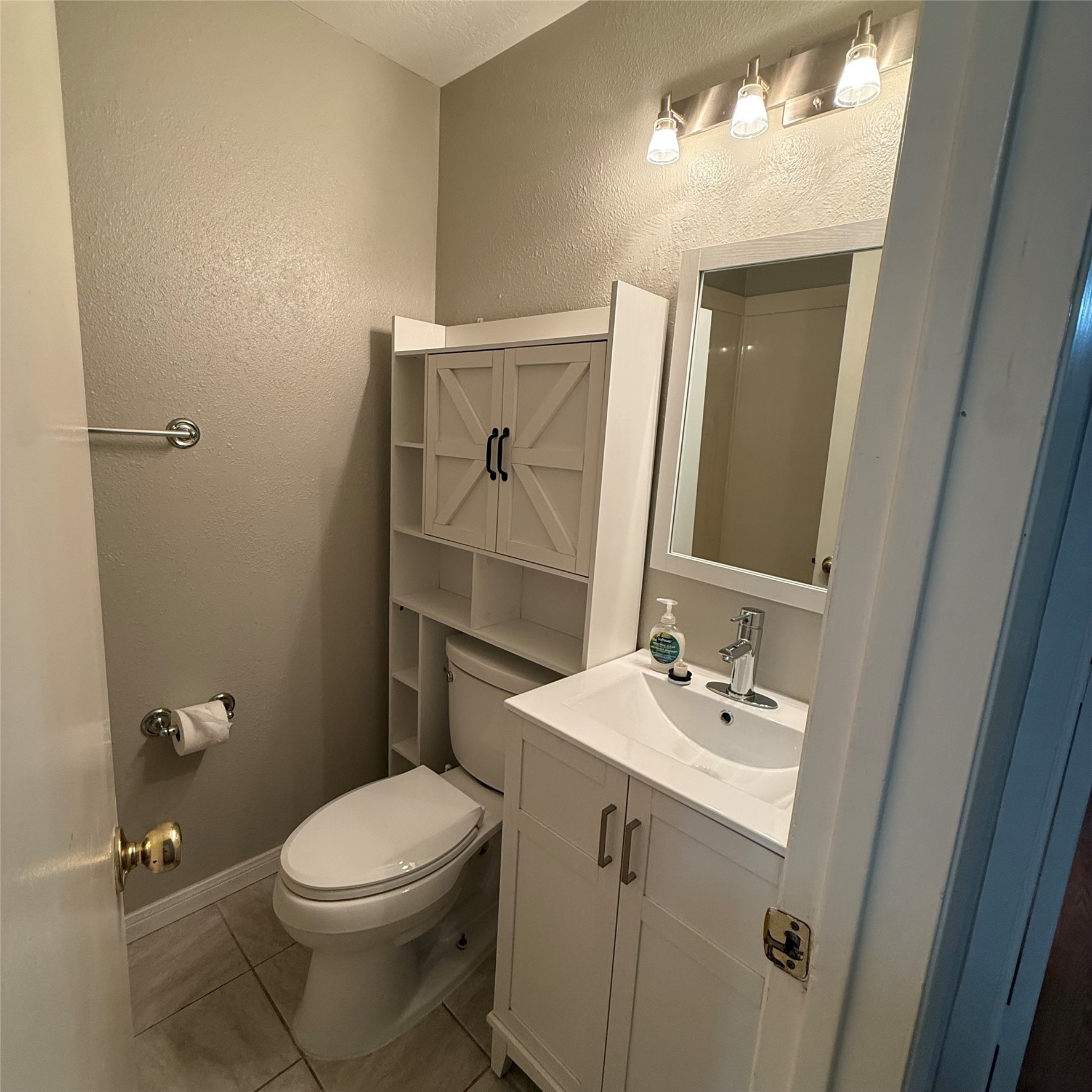 509 Avondale Lane Property Photo 13