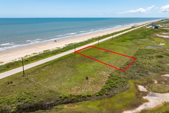 11821 Bluewater Highway Property Photo 1
