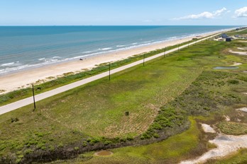 11821 Bluewater Highway Property Photo 3
