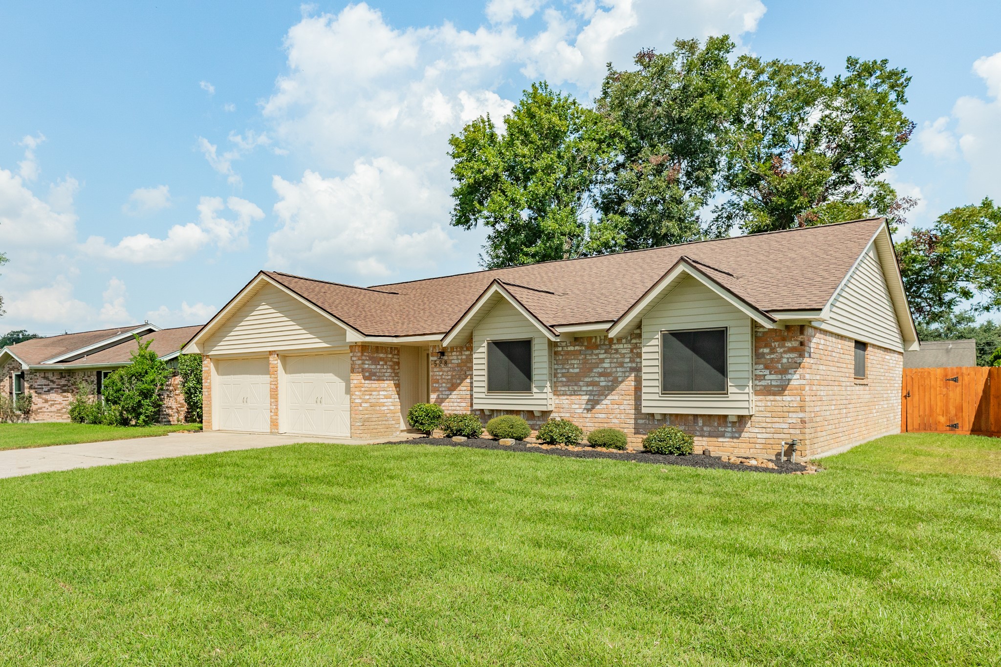 528 Daffodil Street Property Photo 4