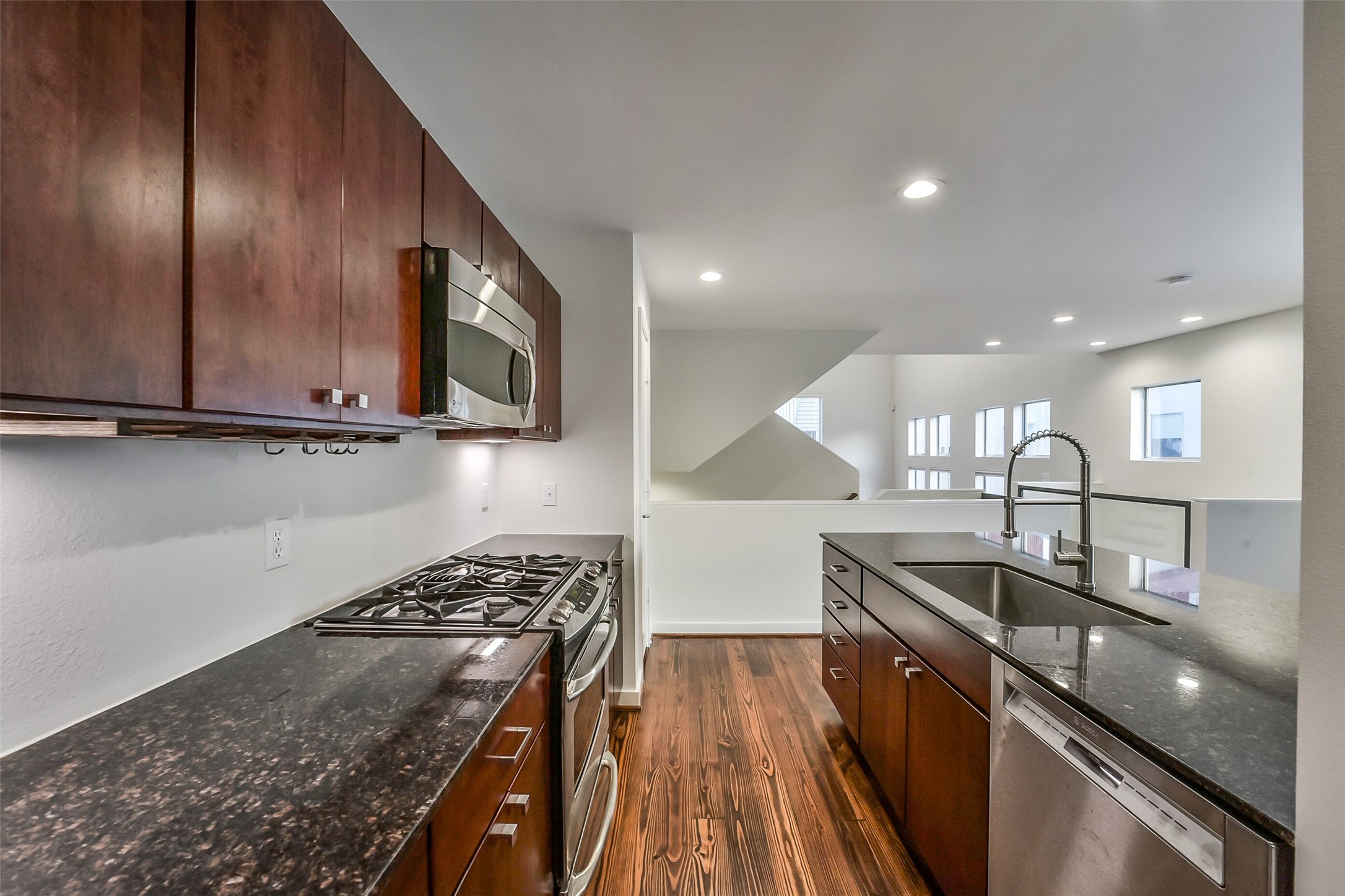 355 Sydnor Street Property Photo 15