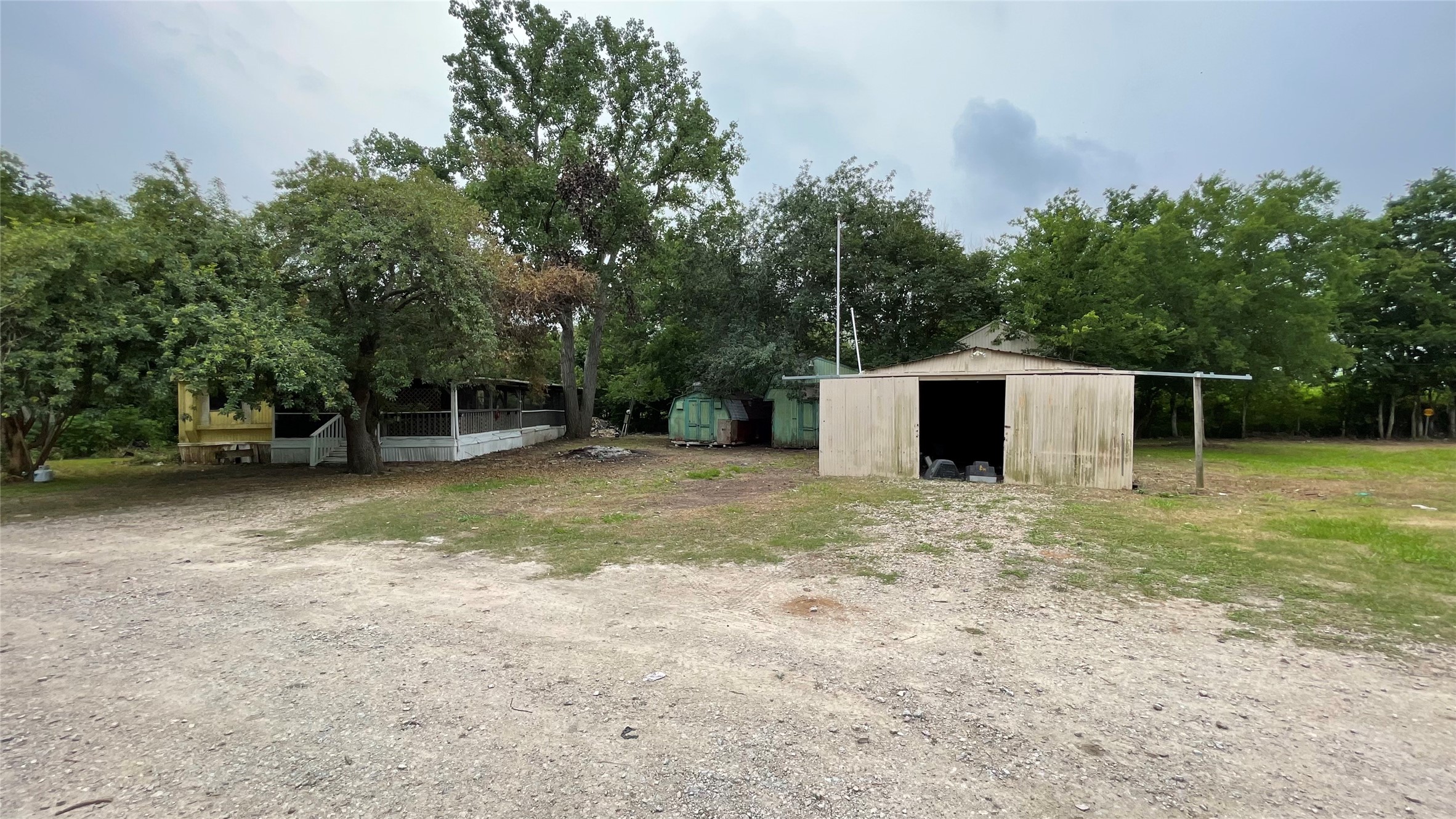 17501 County Road 116 Property Photo 4