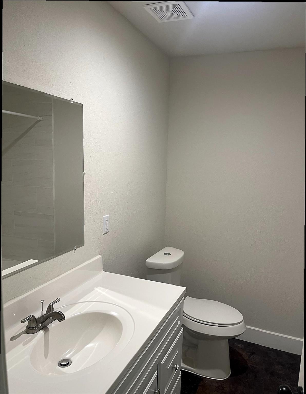 618 E 40th Street 5 Property Photo 18