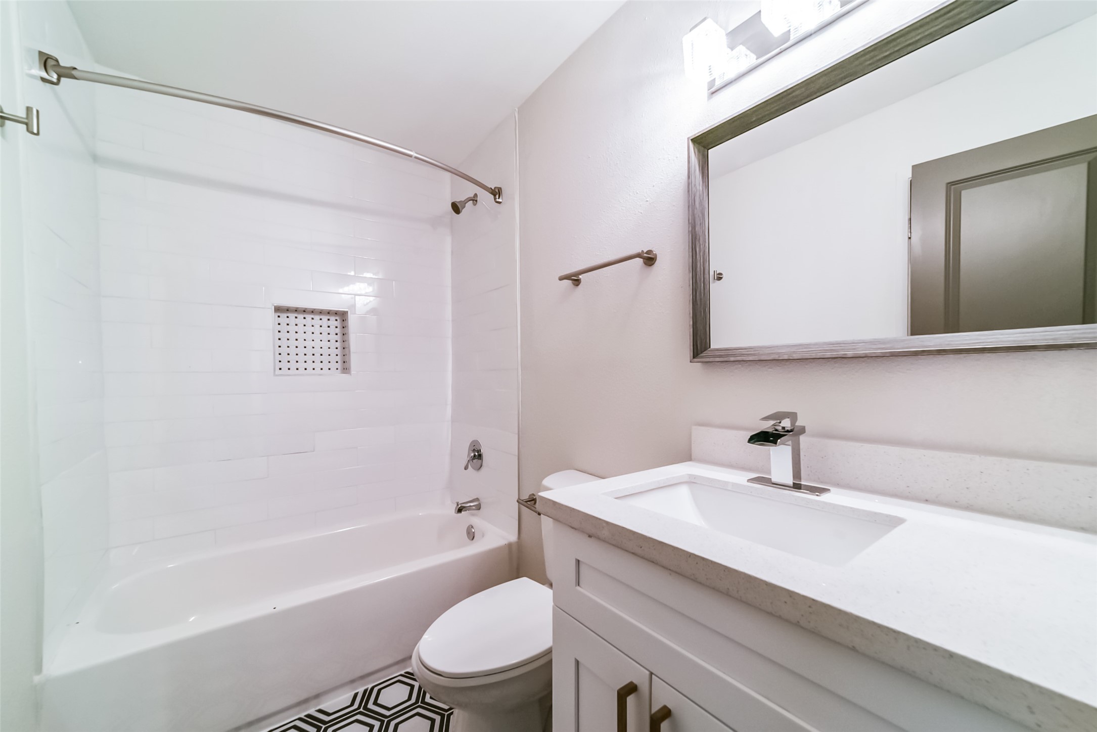 1608 Welch Street 6 Property Photo 14