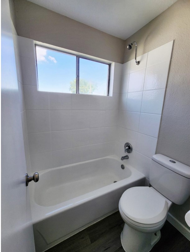 517 5th Street A Property Photo 10