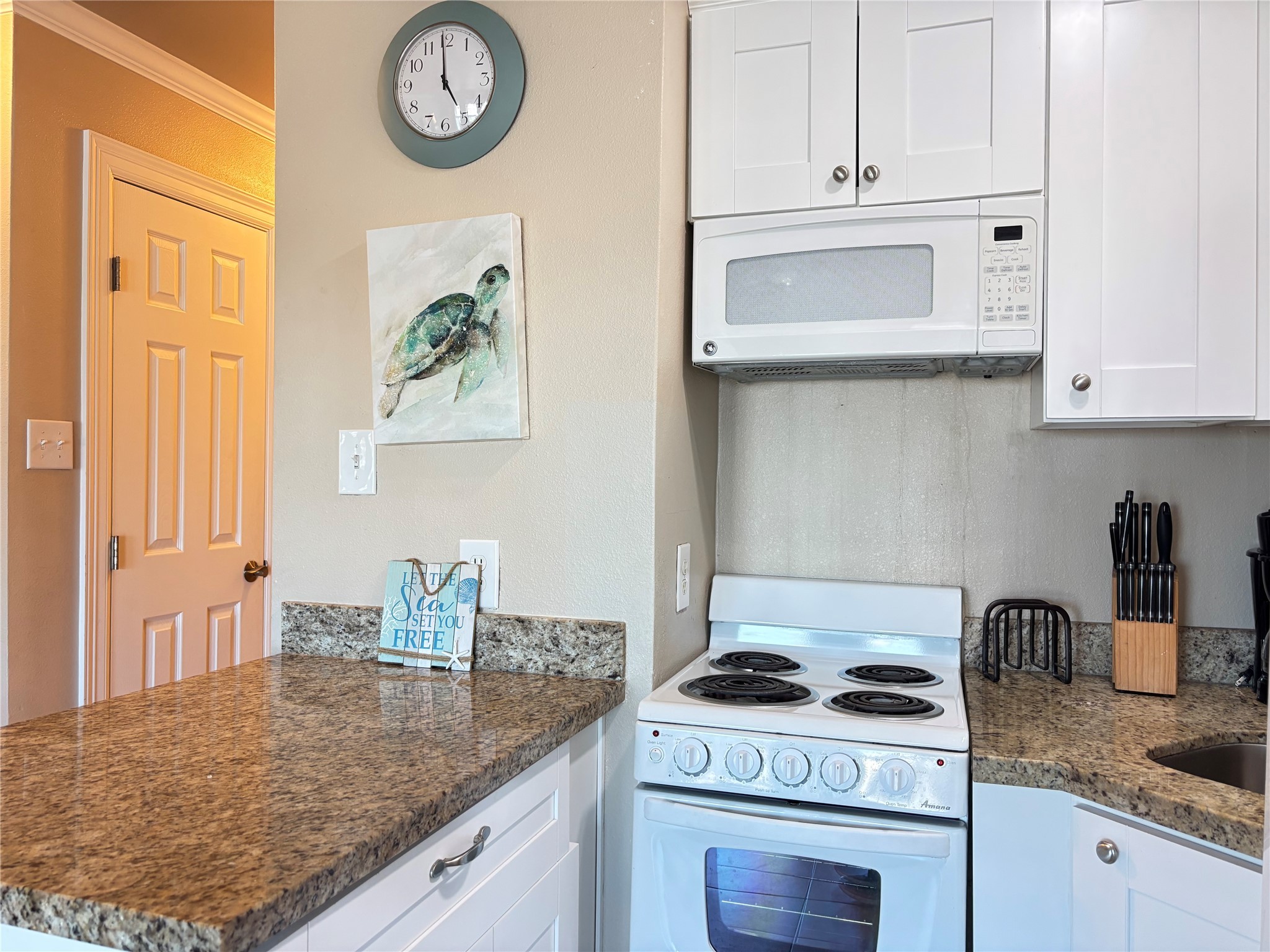 6102 Seawall Boulevard 145 Property Photo 11