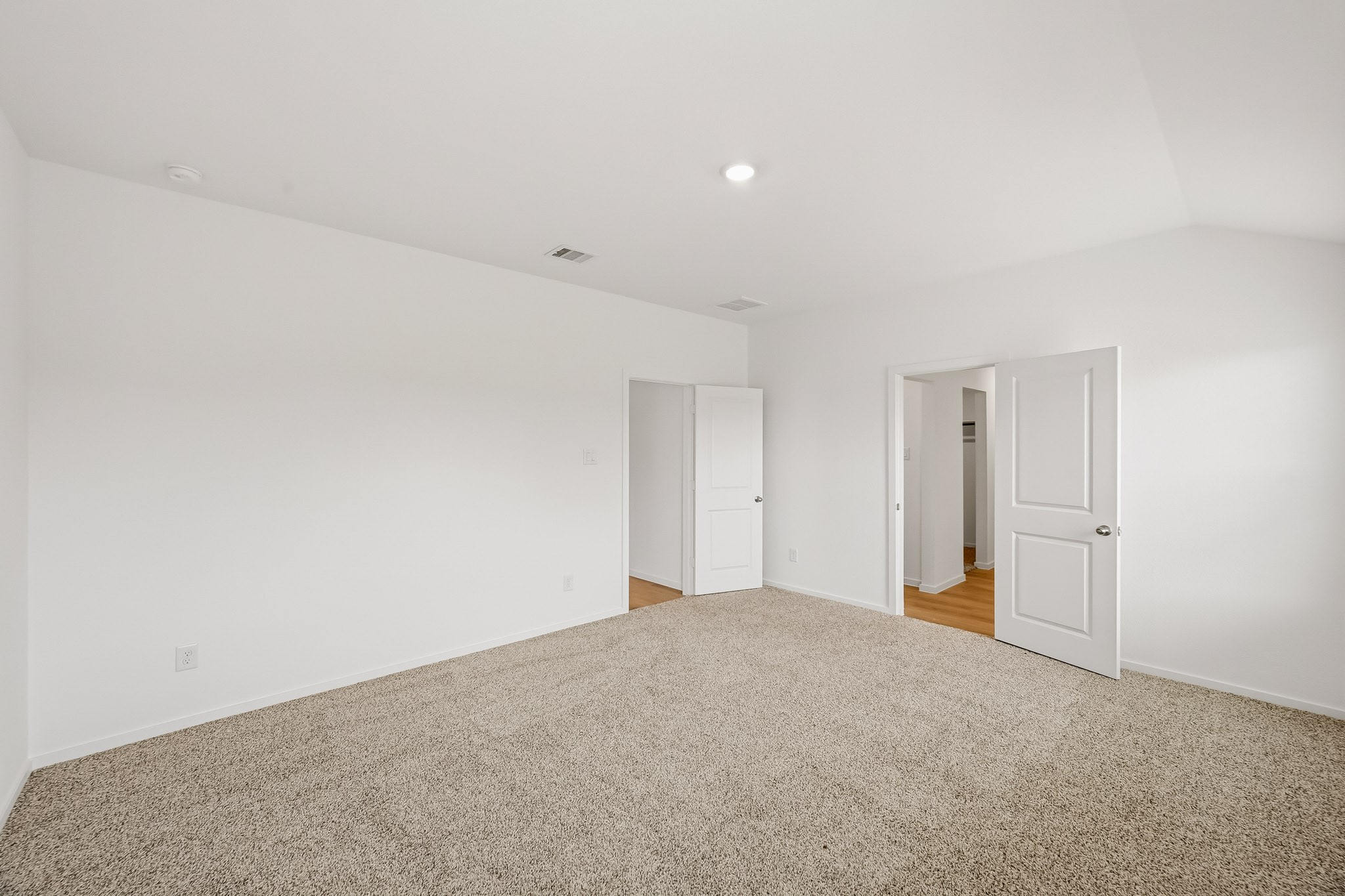 320 Tall Birch Drive Property Photo 12