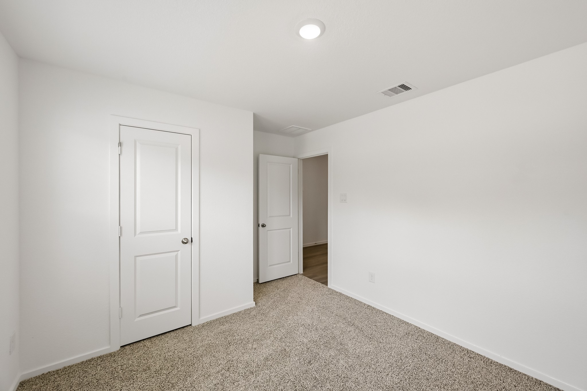 320 Tall Birch Drive Property Photo 18