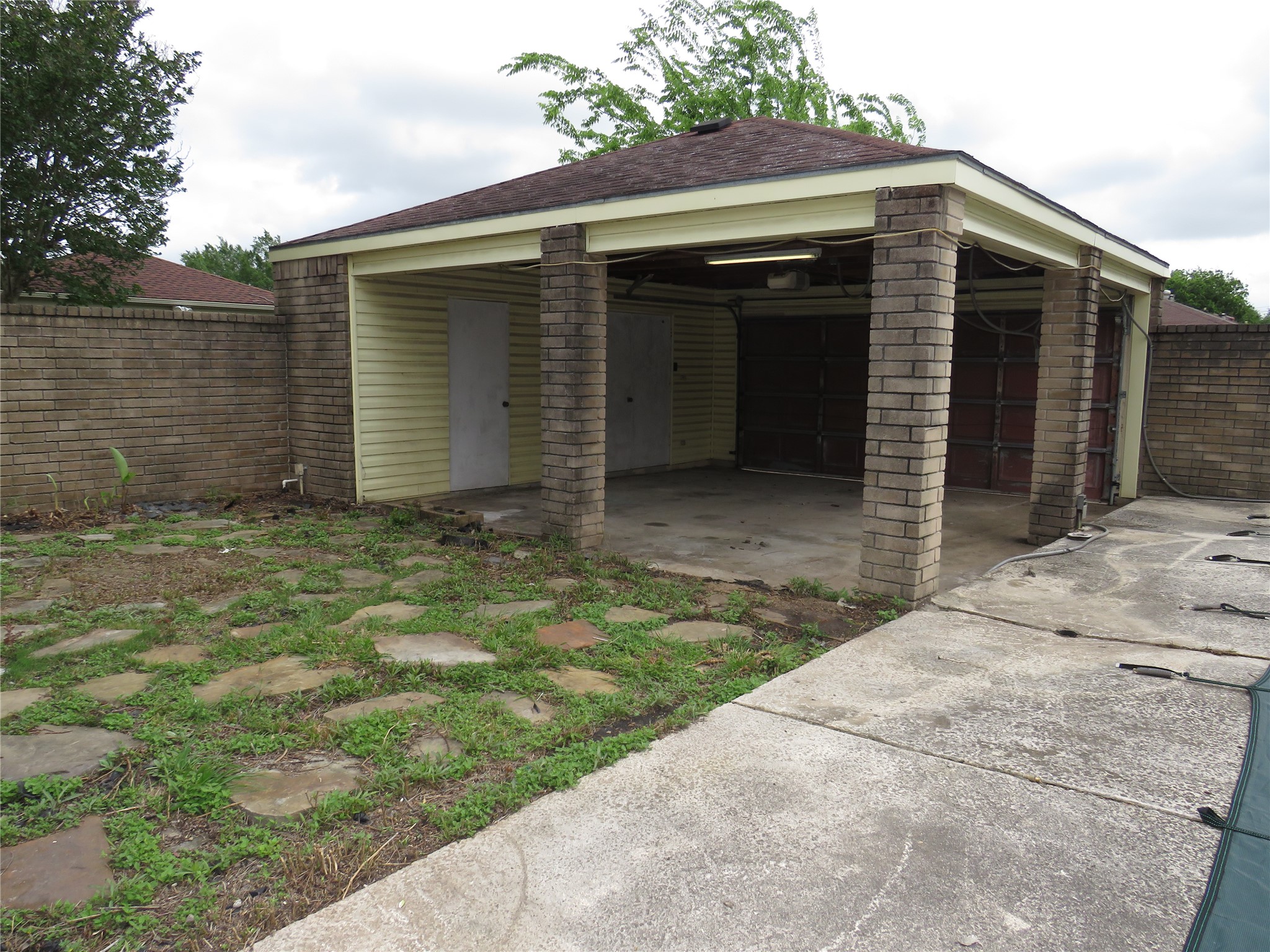 11718 Coachfield Lane Property Photo 4