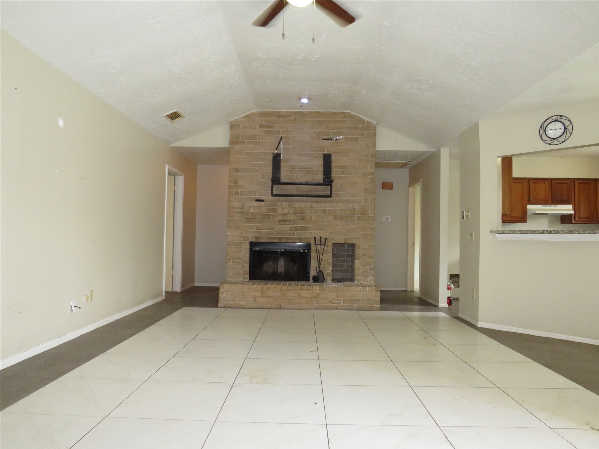 11718 Coachfield Lane Property Photo 5