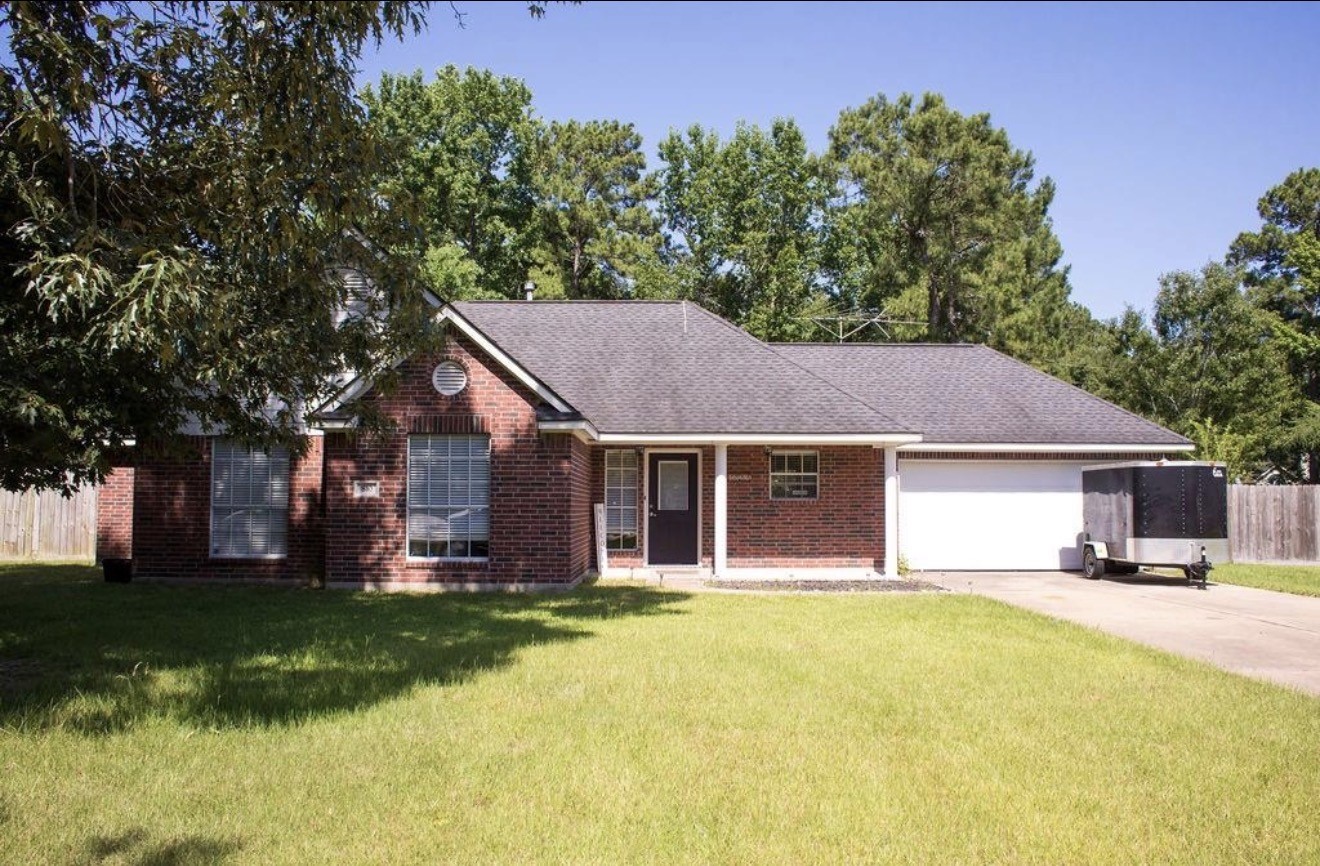 810 Shadberry Drive Property Photo 1