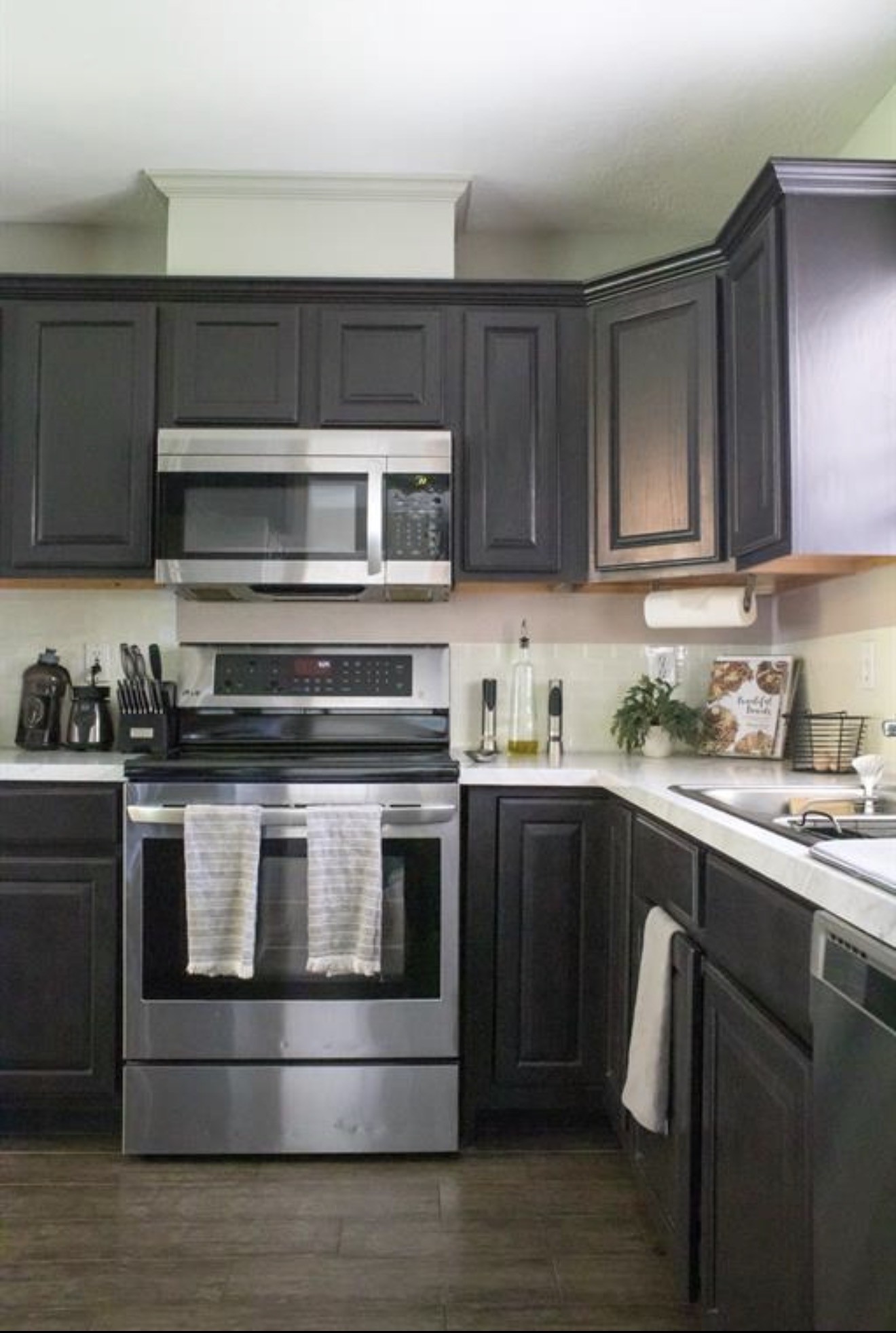 810 Shadberry Drive Property Photo 3