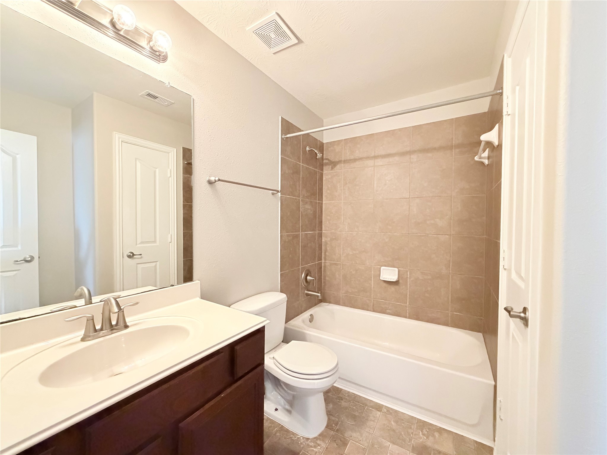 24514 Hikers Bend Drive Property Photo 23