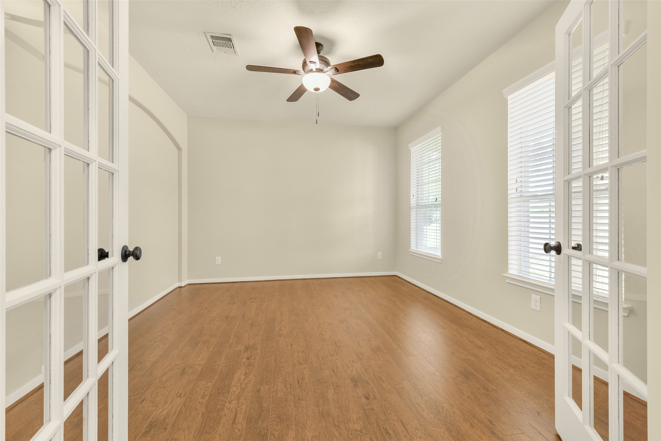 5002 Creekside Avenue Property Photo 9