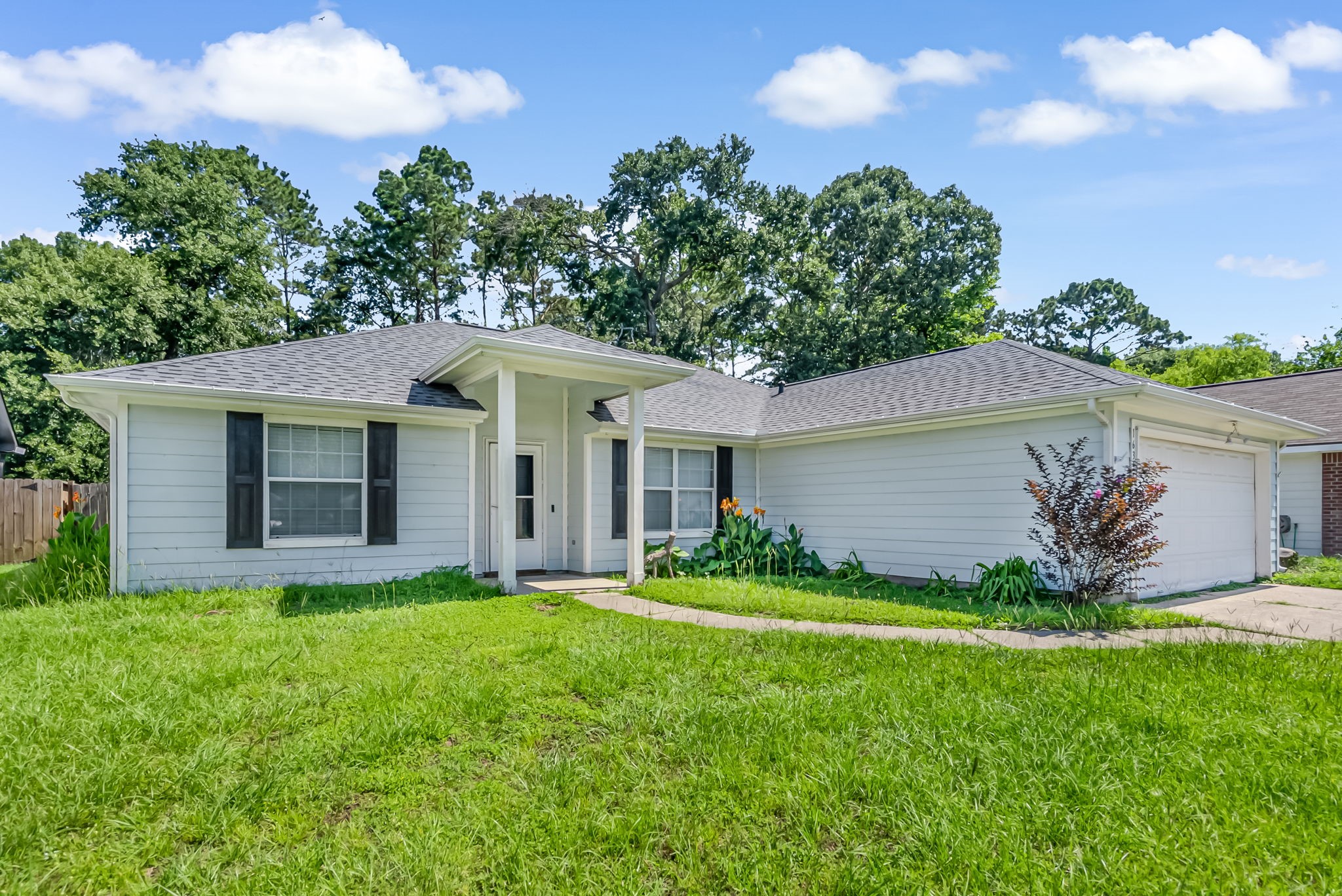 16393 Ryan Guinn Way Property Photo 2
